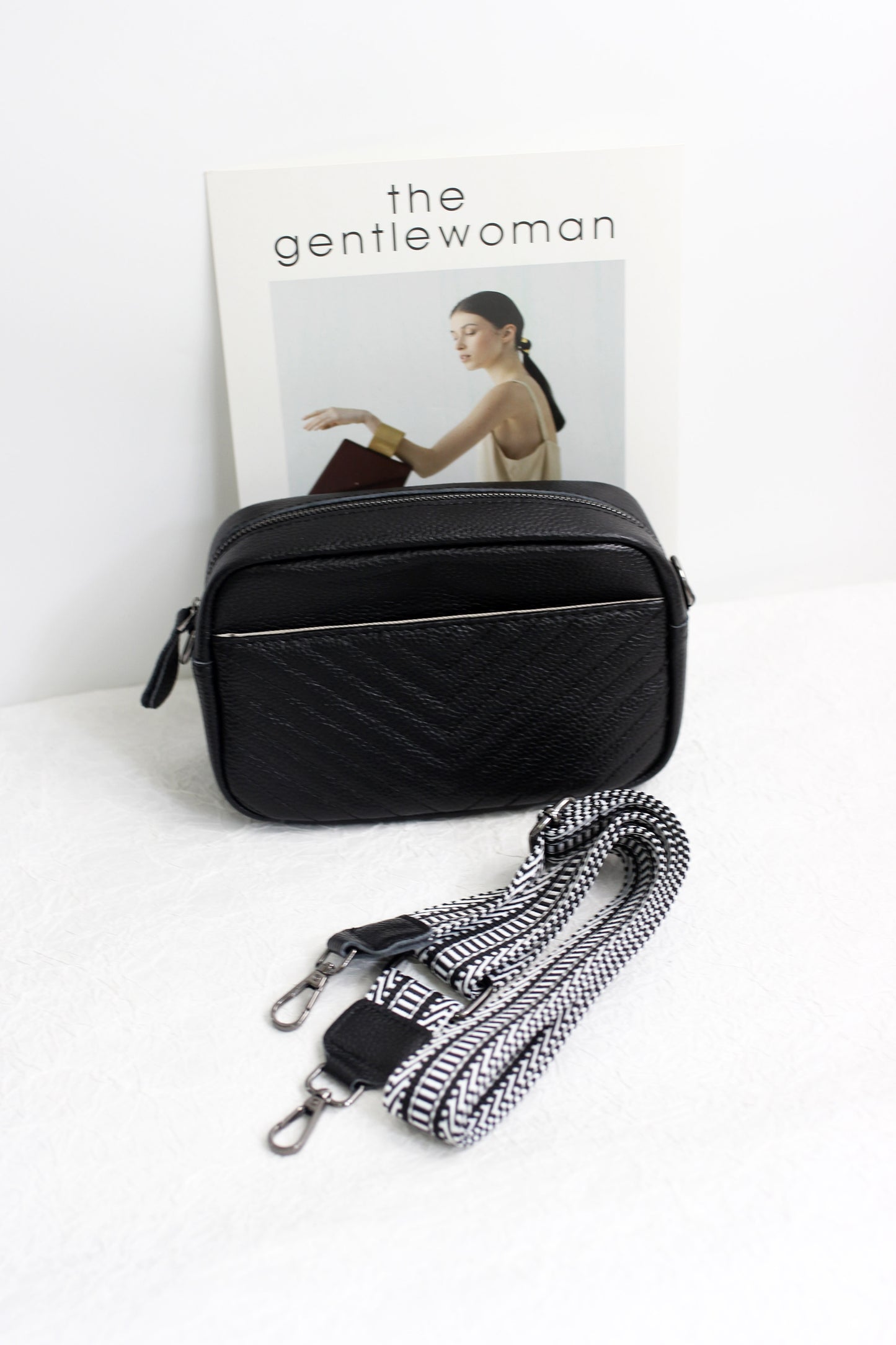 A2405BW57344 - EVERYDAY PLEASURES QUILTED LEATHER HANDBAG