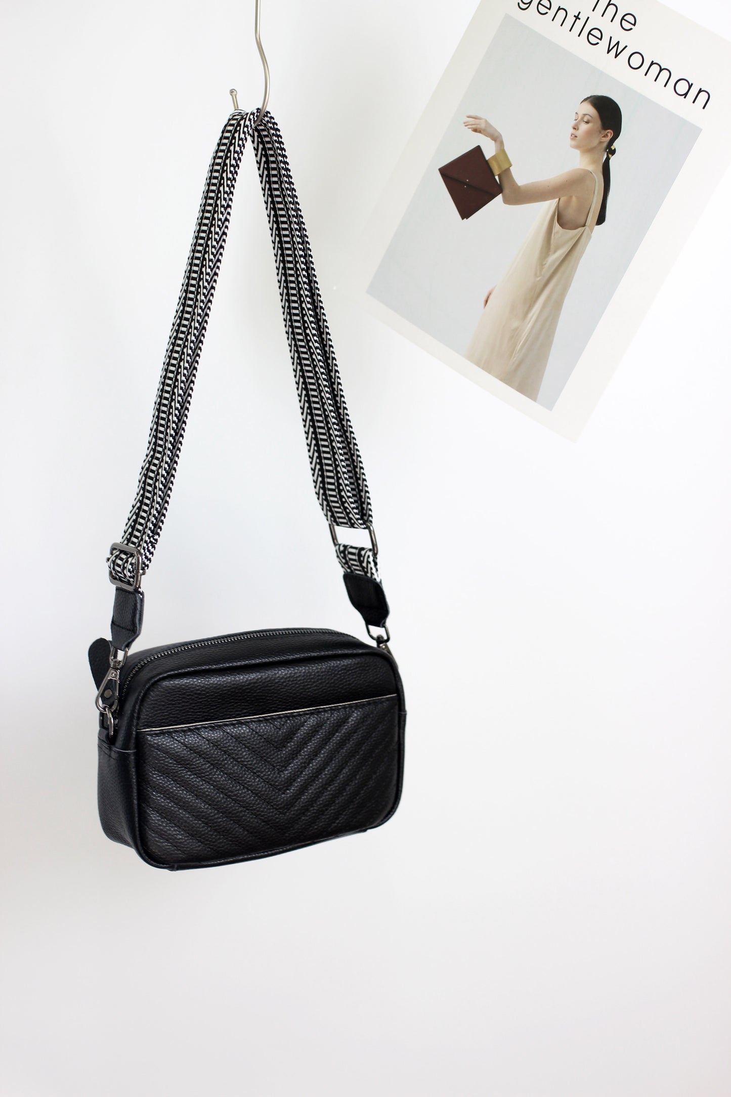 A2405BW57344 - EVERYDAY PLEASURES QUILTED LEATHER HANDBAG