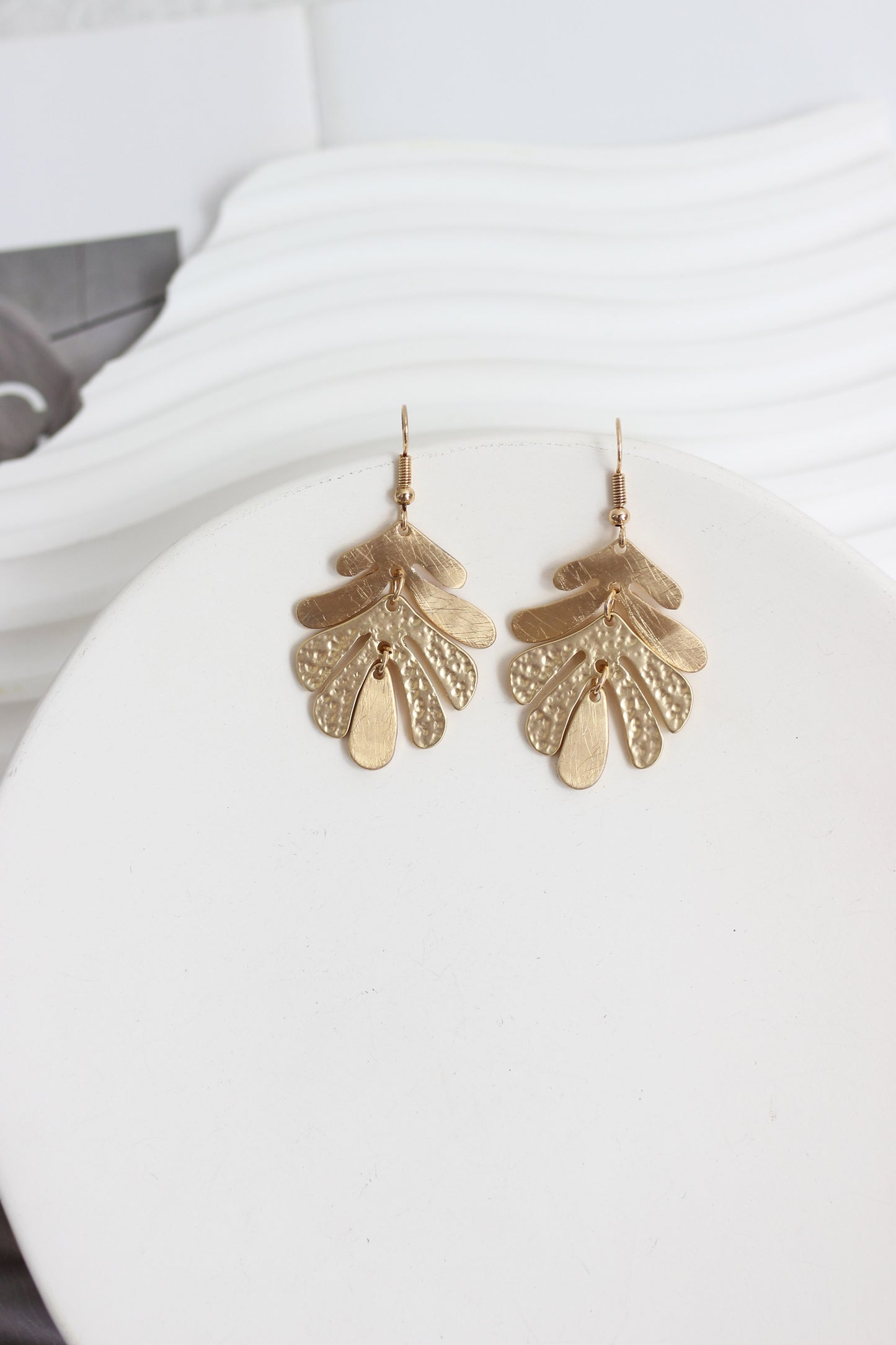 A2407AY67153- Leaf Drop Earrings