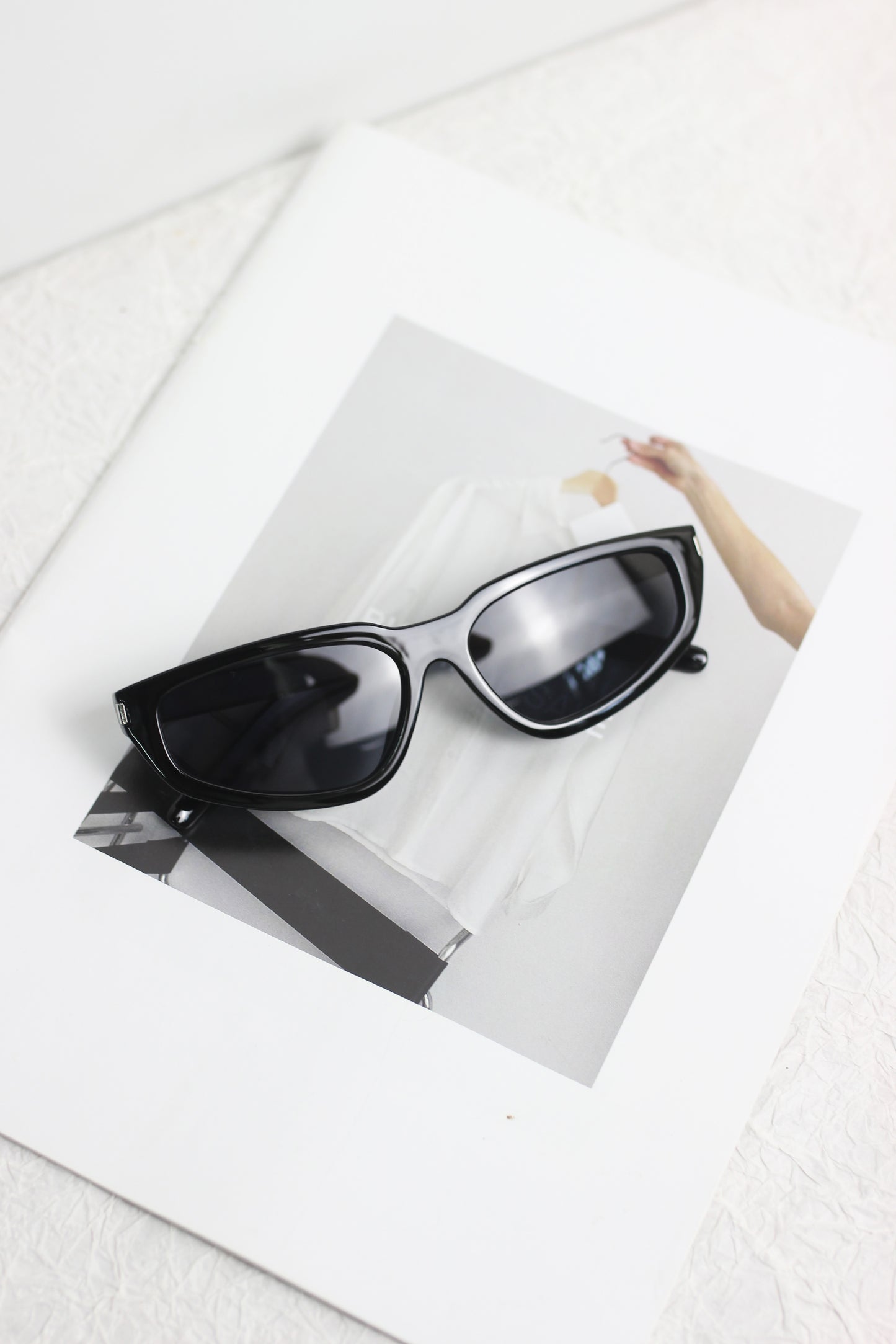 A2408KN41191 - Retro Cat-Eye Sunglasses