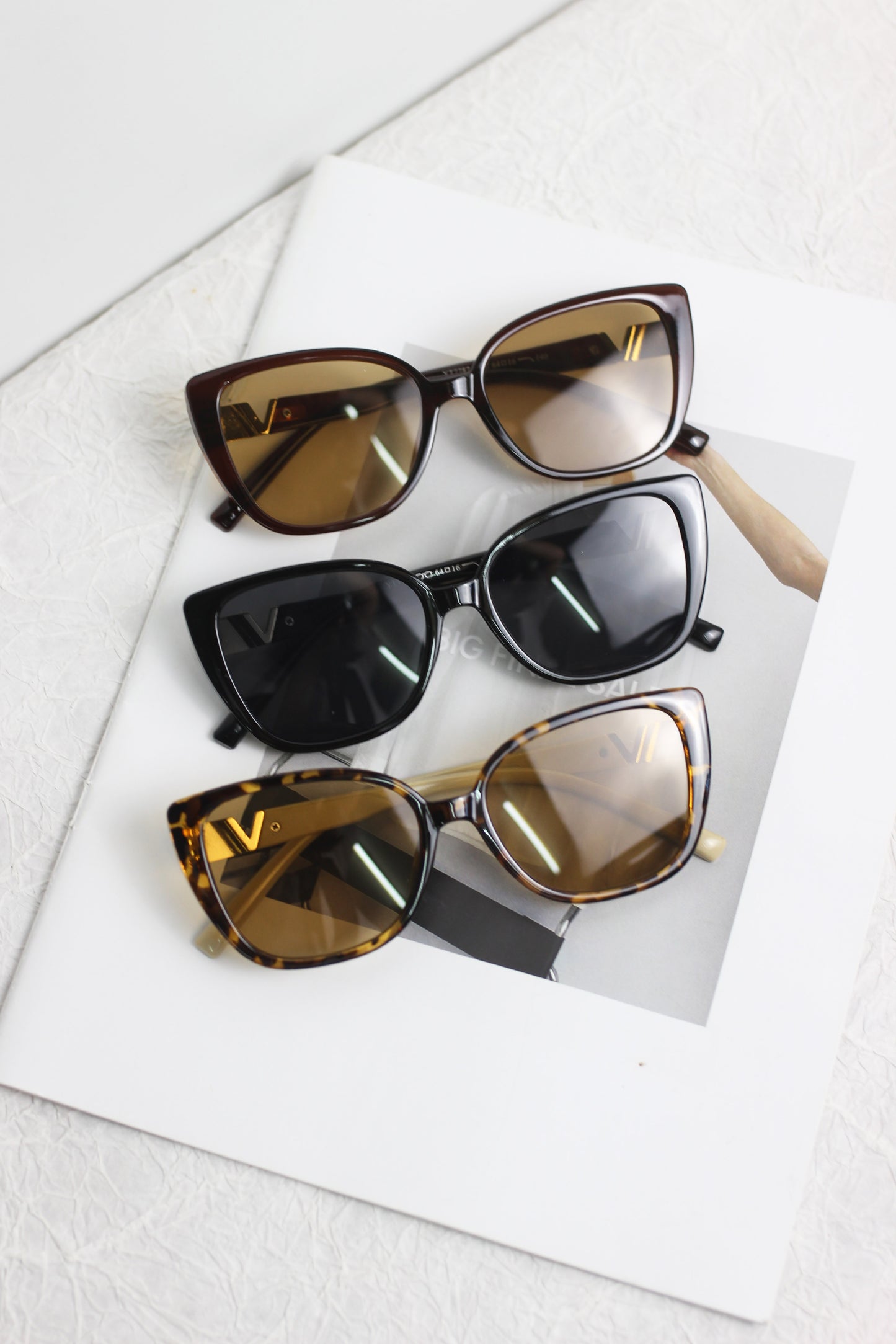 A2408MN13236 - Cat-Eye Sunglasses with Metal Accent