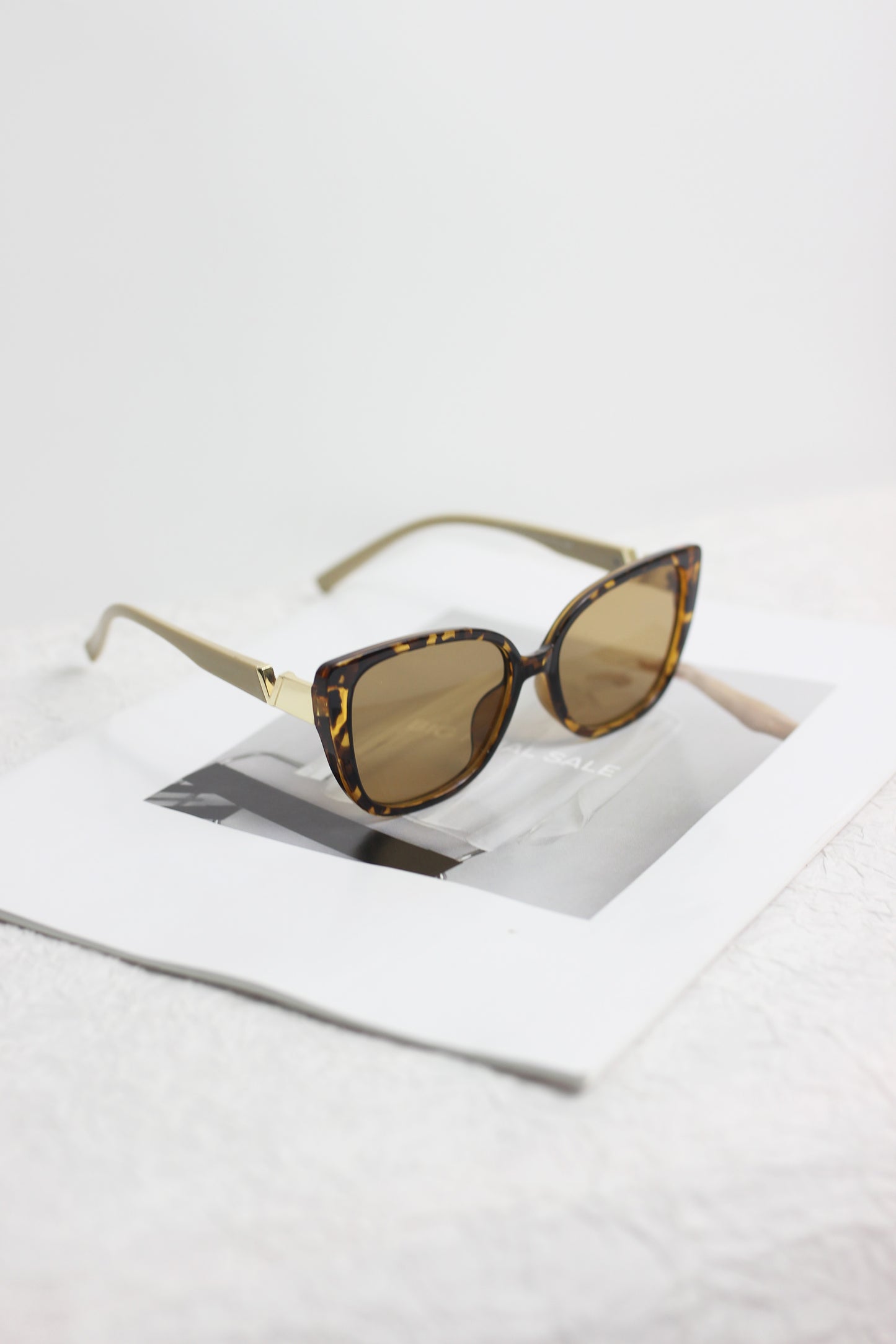 A2408MN13236 - Cat-Eye Sunglasses with Metal Accent