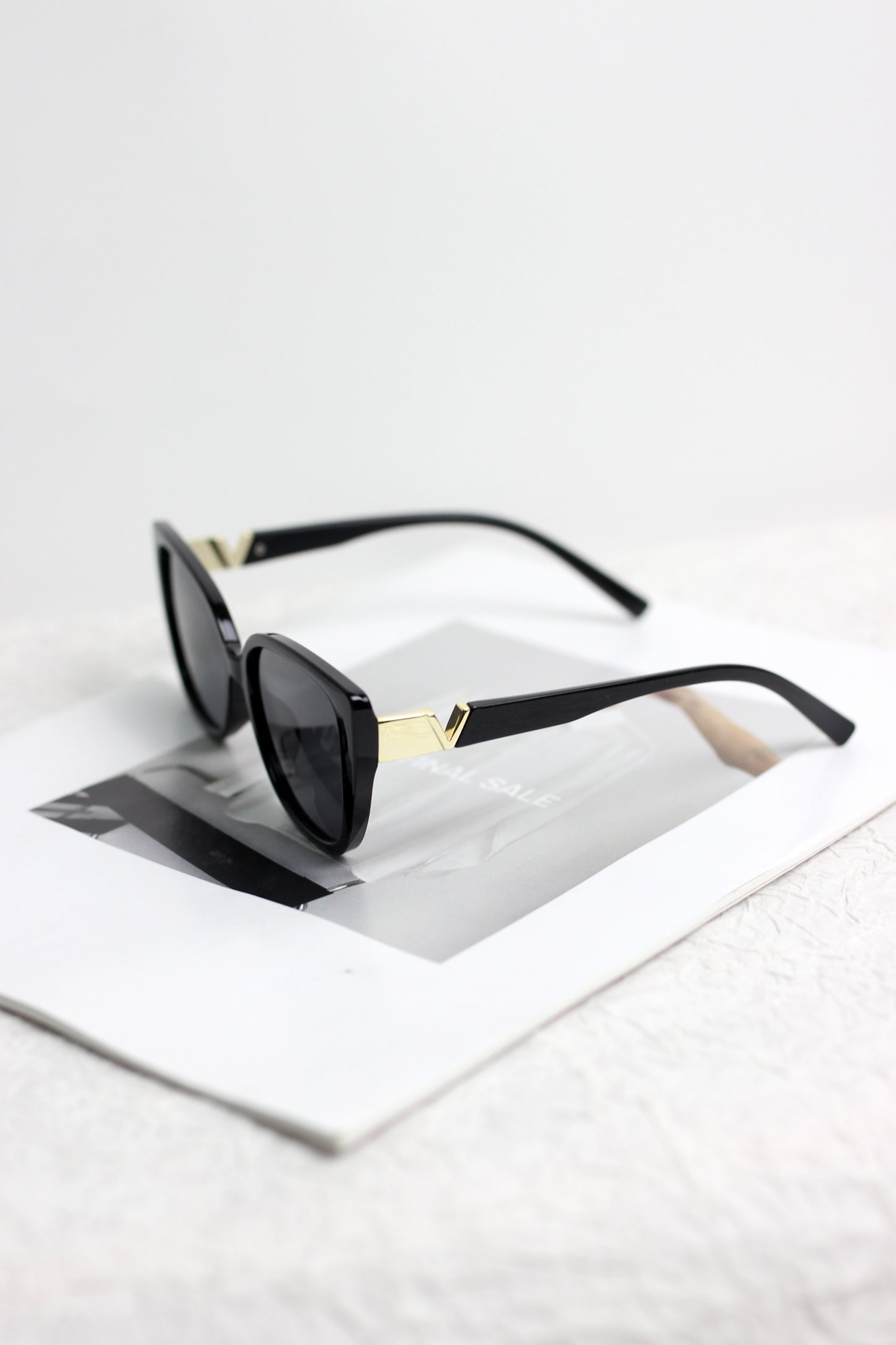 A2408MN13236 - Cat-Eye Sunglasses with Metal Accent