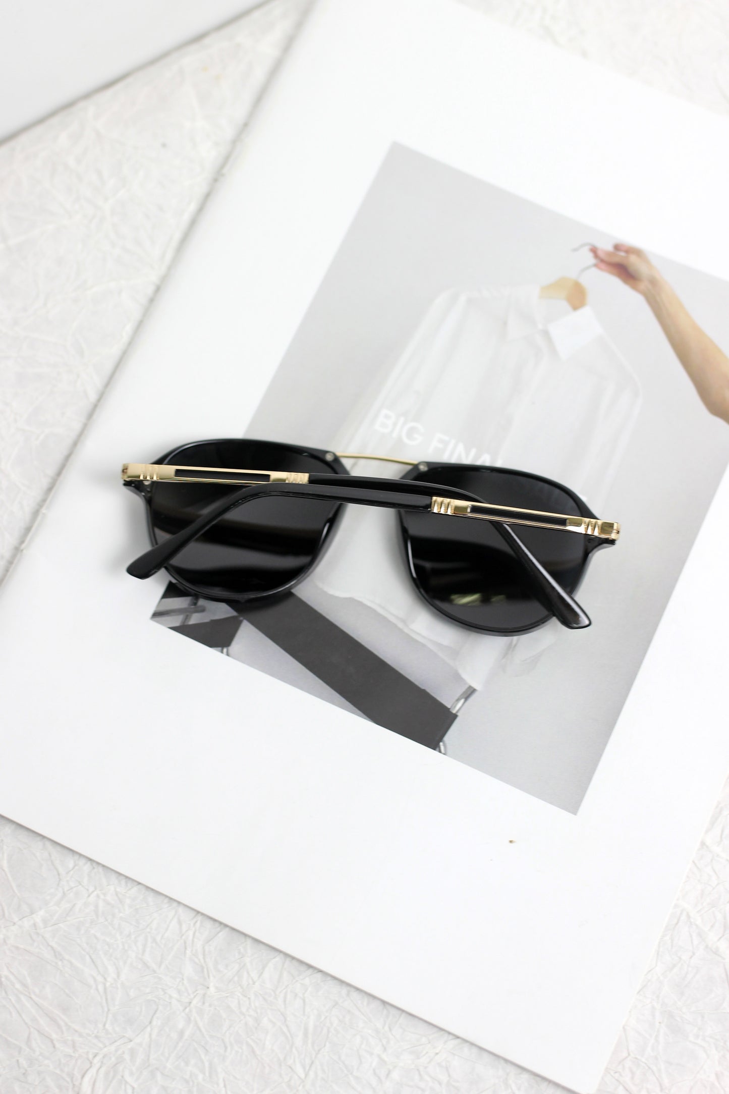 A2408XG44980 - Modern Polarized Sunglasses Trio