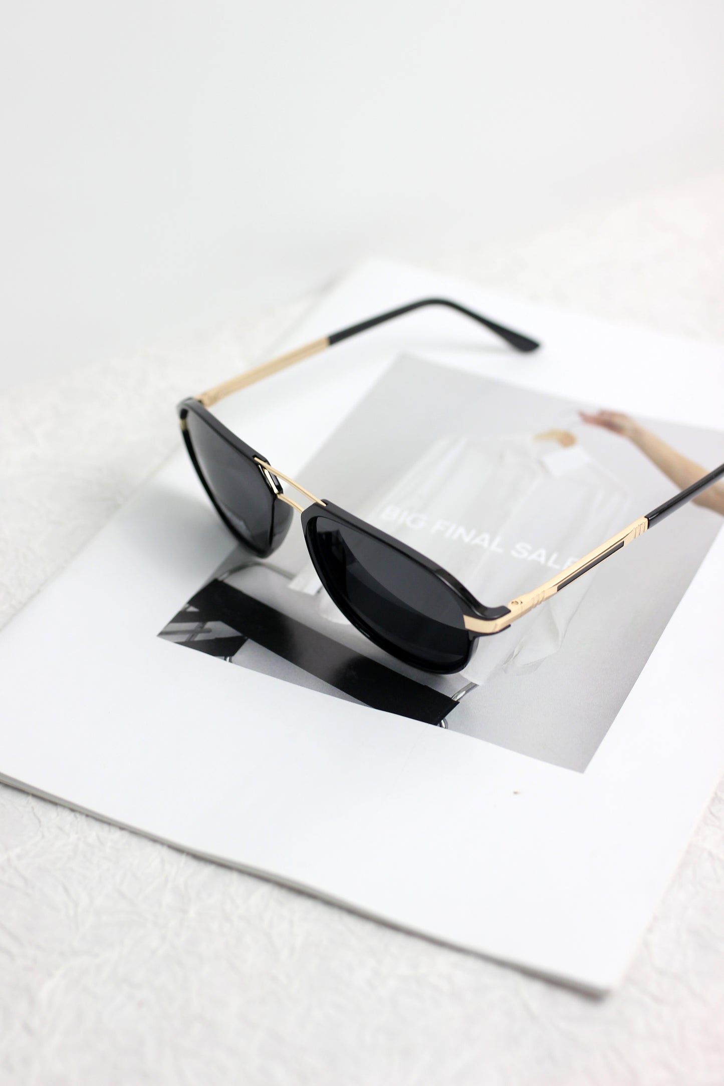 A2408XG44980 - Modern Polarized Sunglasses Trio