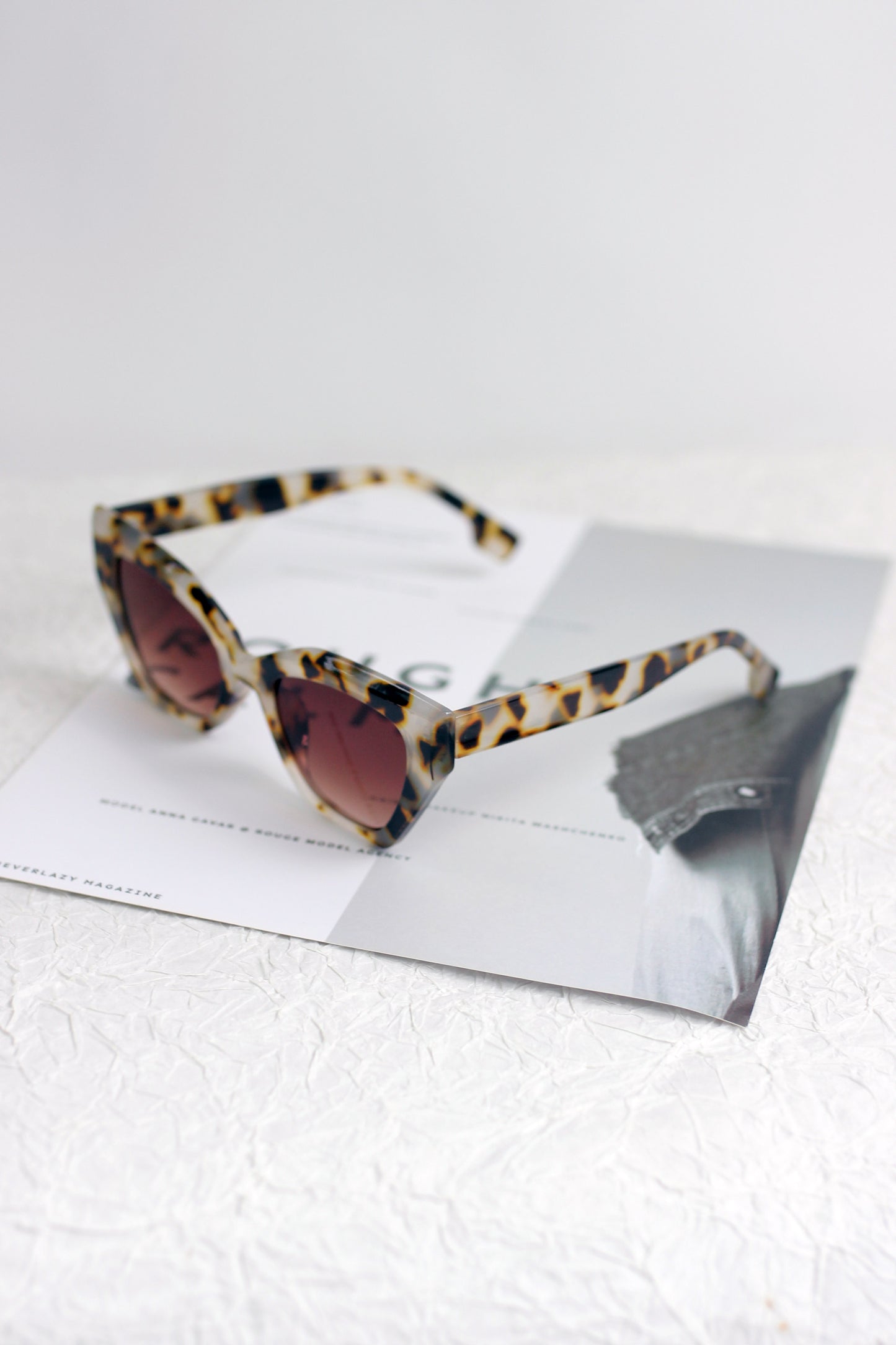 A2408YTGX99658 - Retro Cat-Eye Sunglasses
