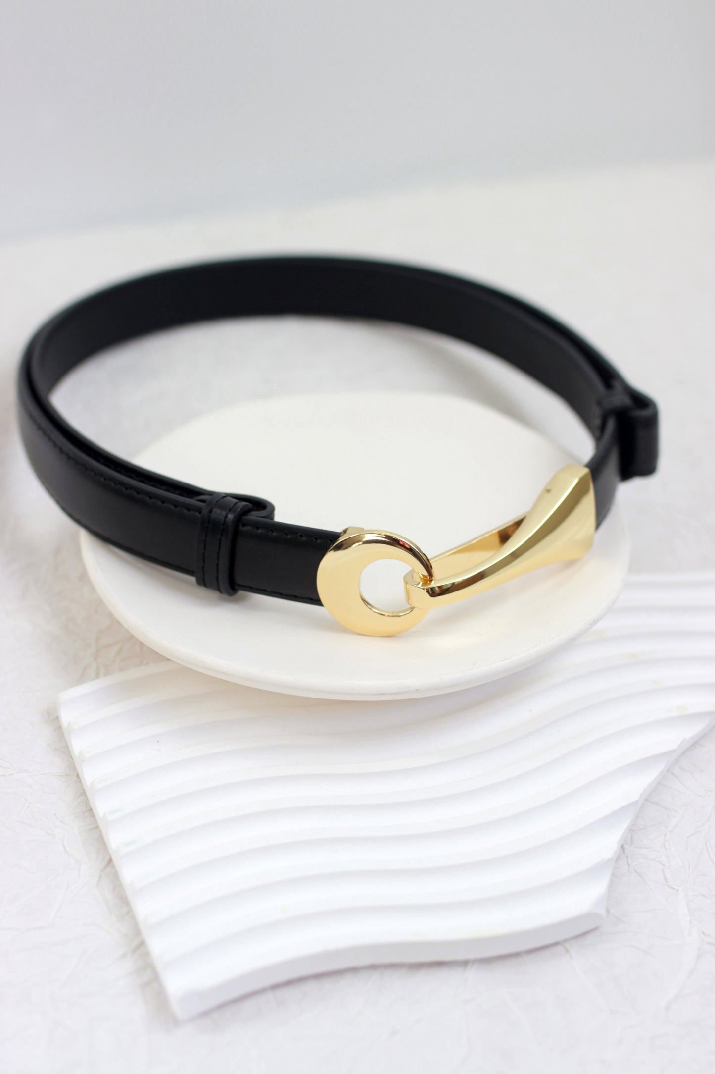 A2410DJN77988 - Classic Leather Belt with Gold Buckle