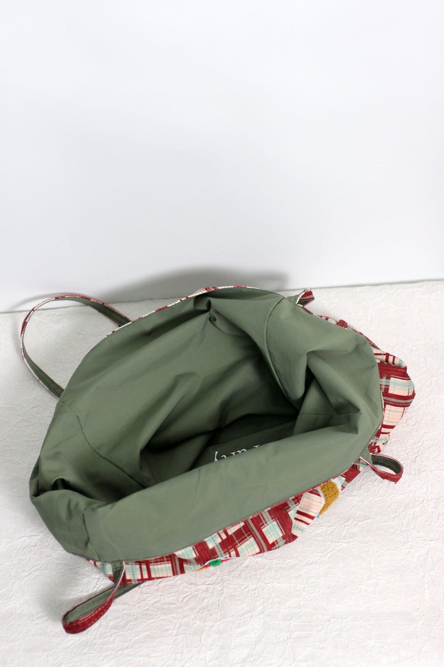A2412BW10085 - Reversible Plaid Tote Bag with Dog Embroidery