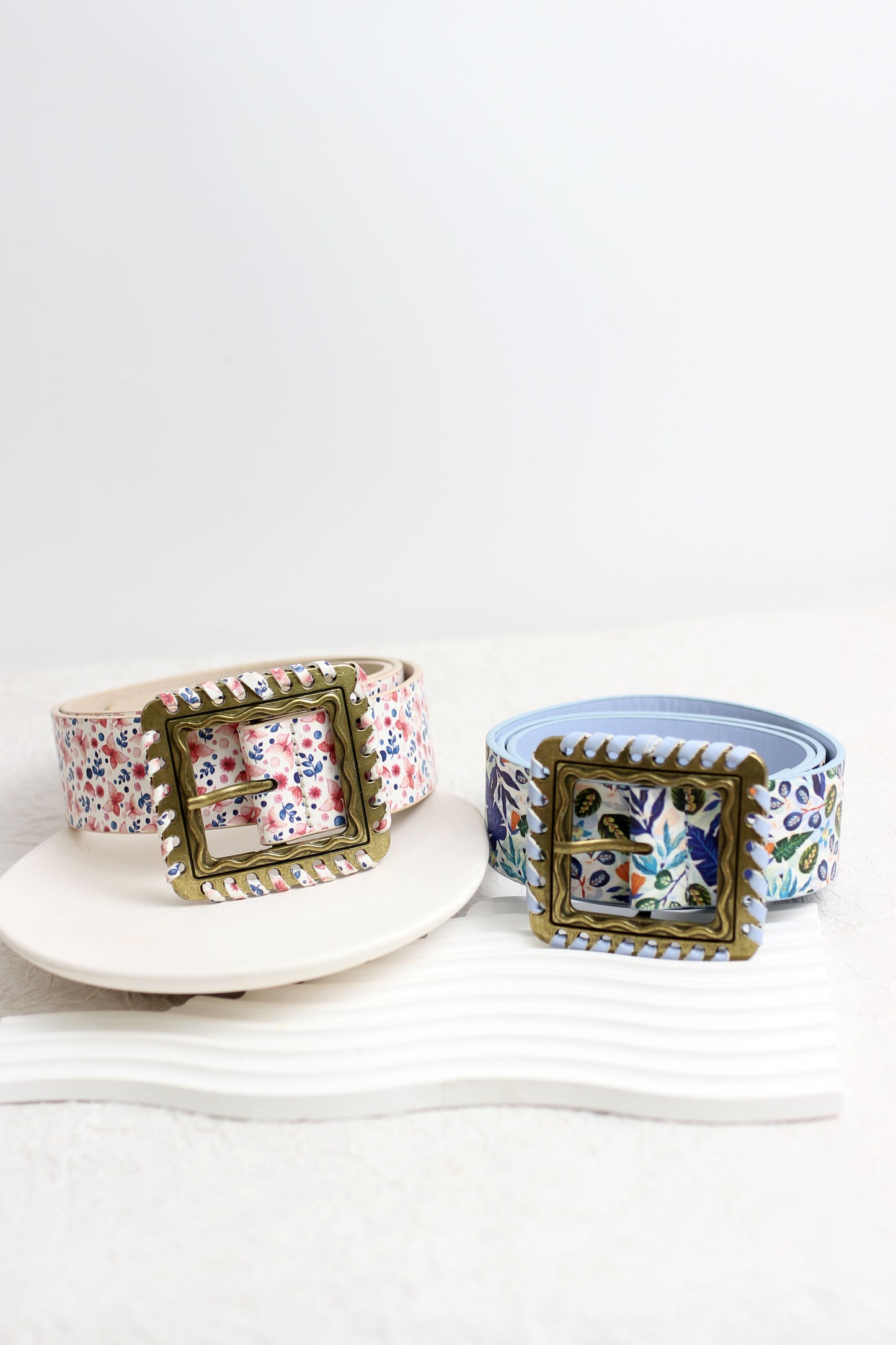 A2501DHS19978 - Vintage Floral Wide Belt with Embossed Buckle