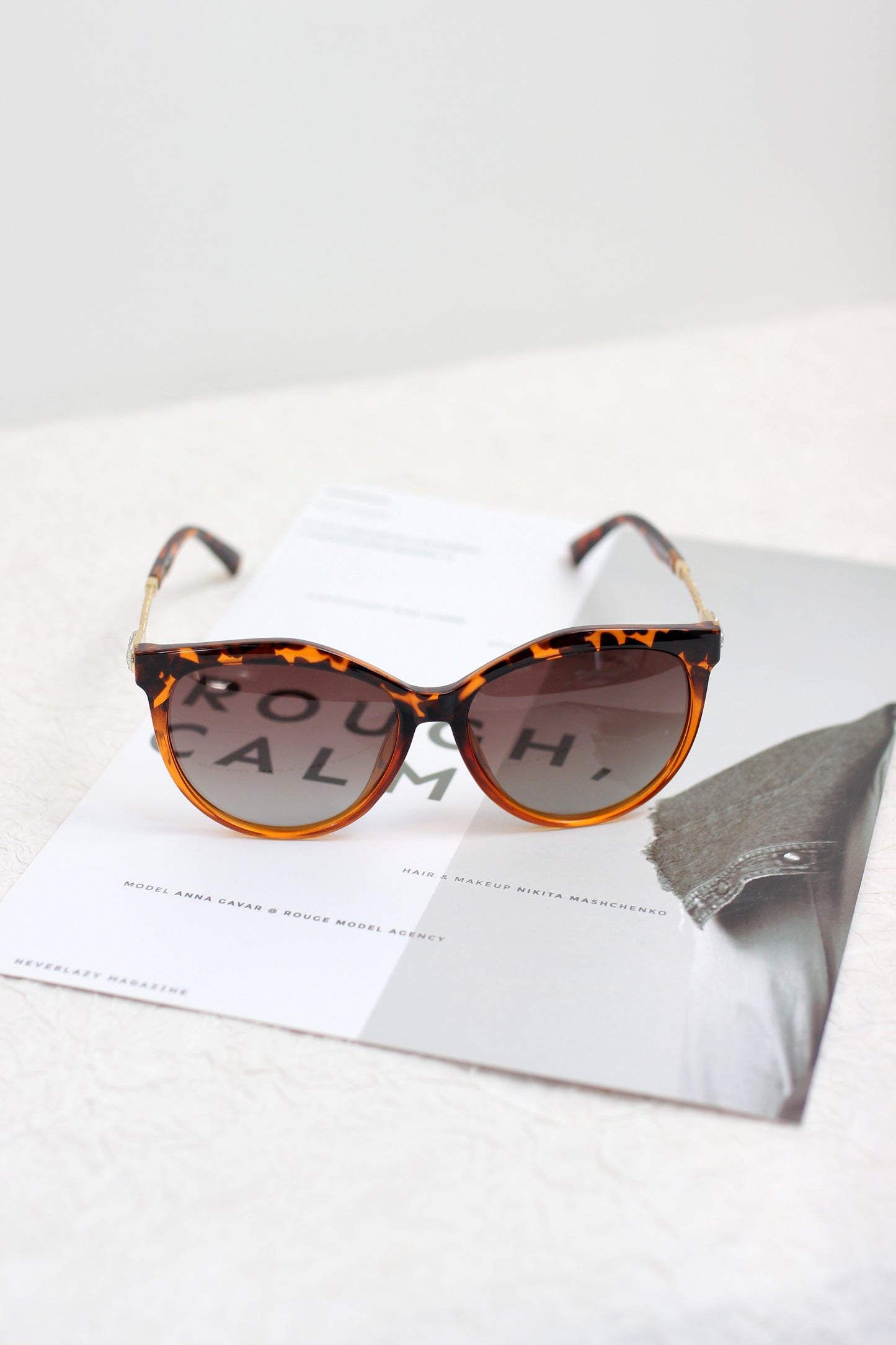 A2501TPS18015 - Cat-Eye Oversized Sunglasses