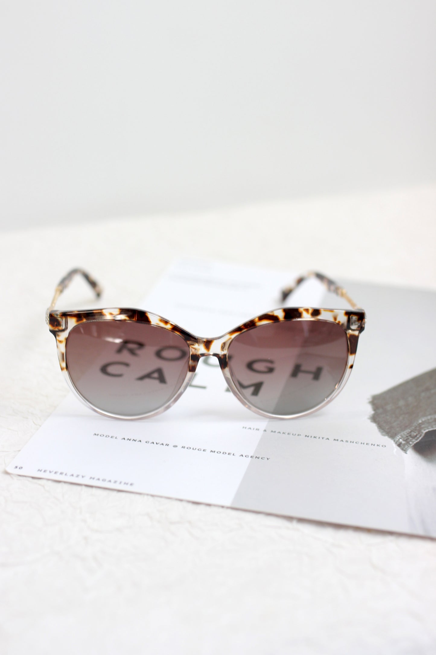 A2501TPS18015 - Cat-Eye Oversized Sunglasses