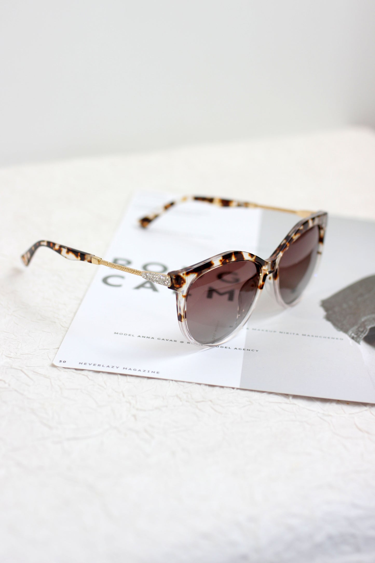 A2501TPS18015 - Cat-Eye Oversized Sunglasses