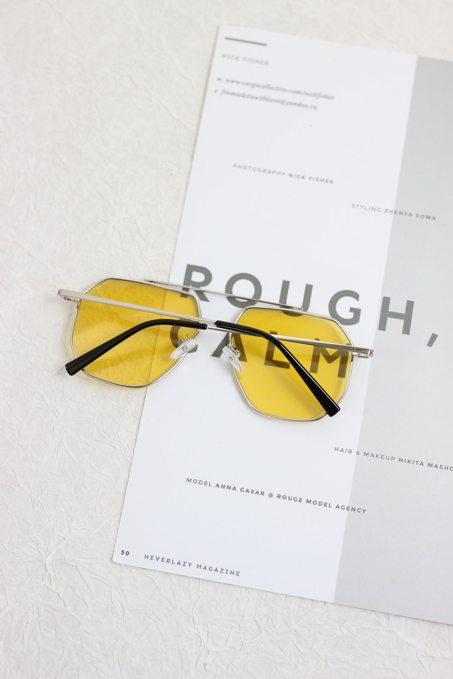 A2501TPS36919 - Photochromic Aviator Sunglasses with Yellow Tinted Lenses