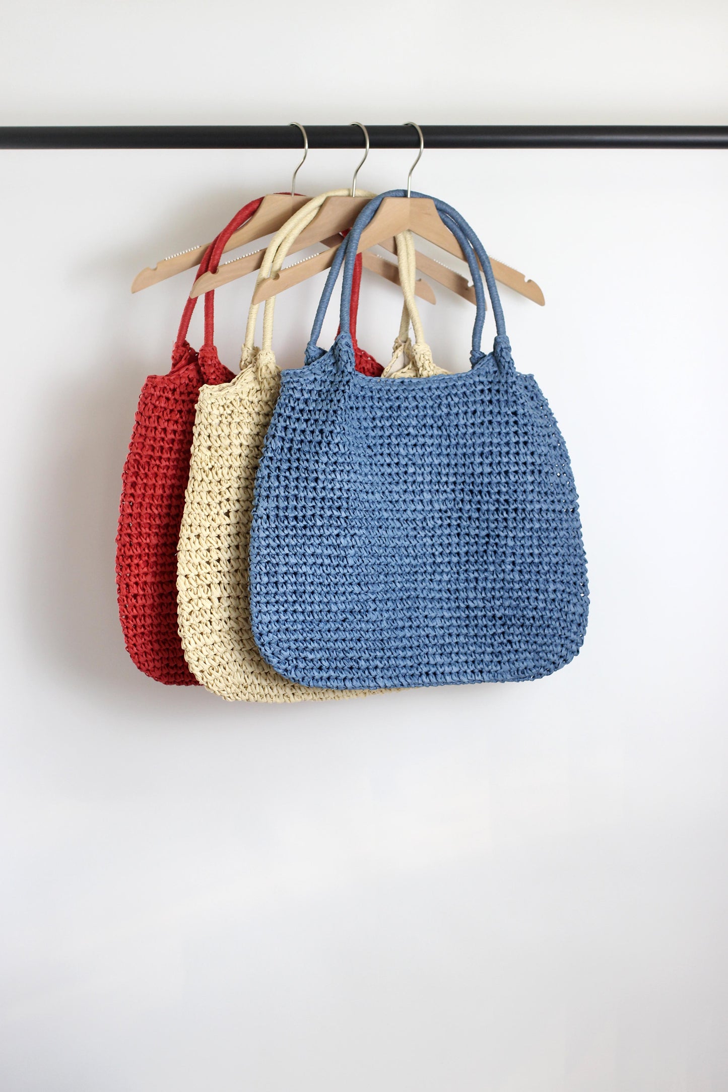 A2503DYGY59800 - Handmade Woven Straw Tote Bag