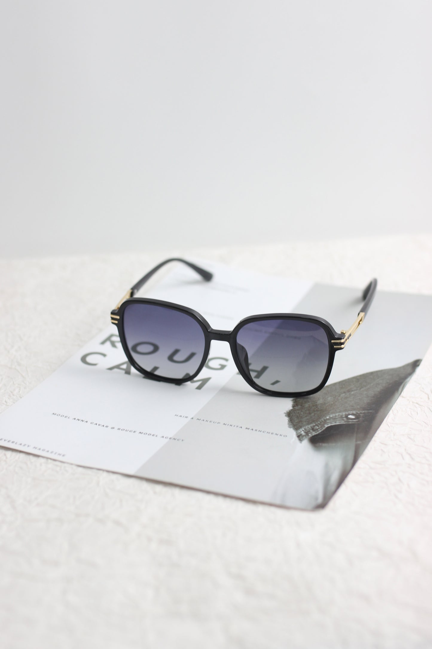 A2503GY37812 - Retro Square Frame Sunglasses
