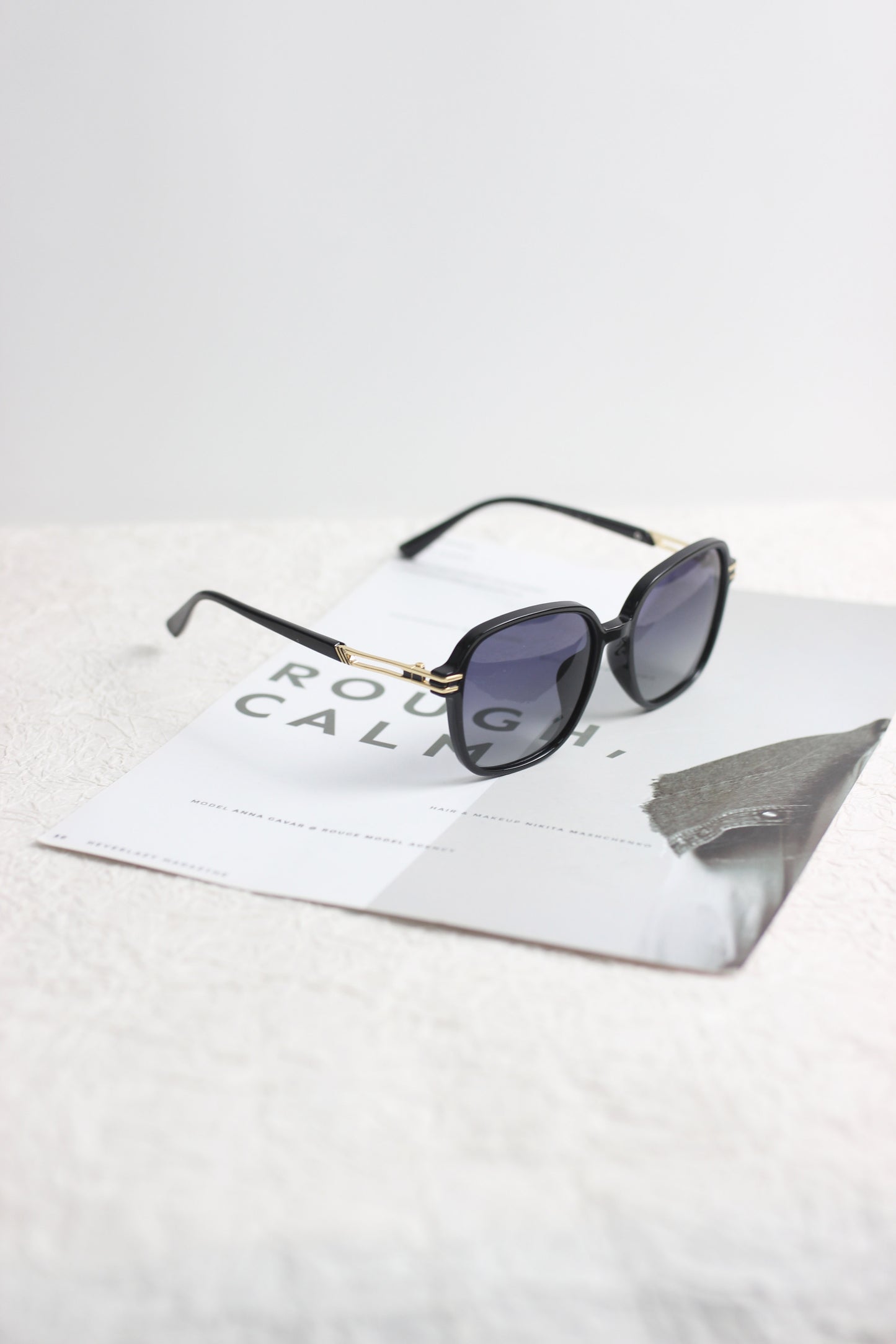 A2503GY37812 - Retro Square Frame Sunglasses