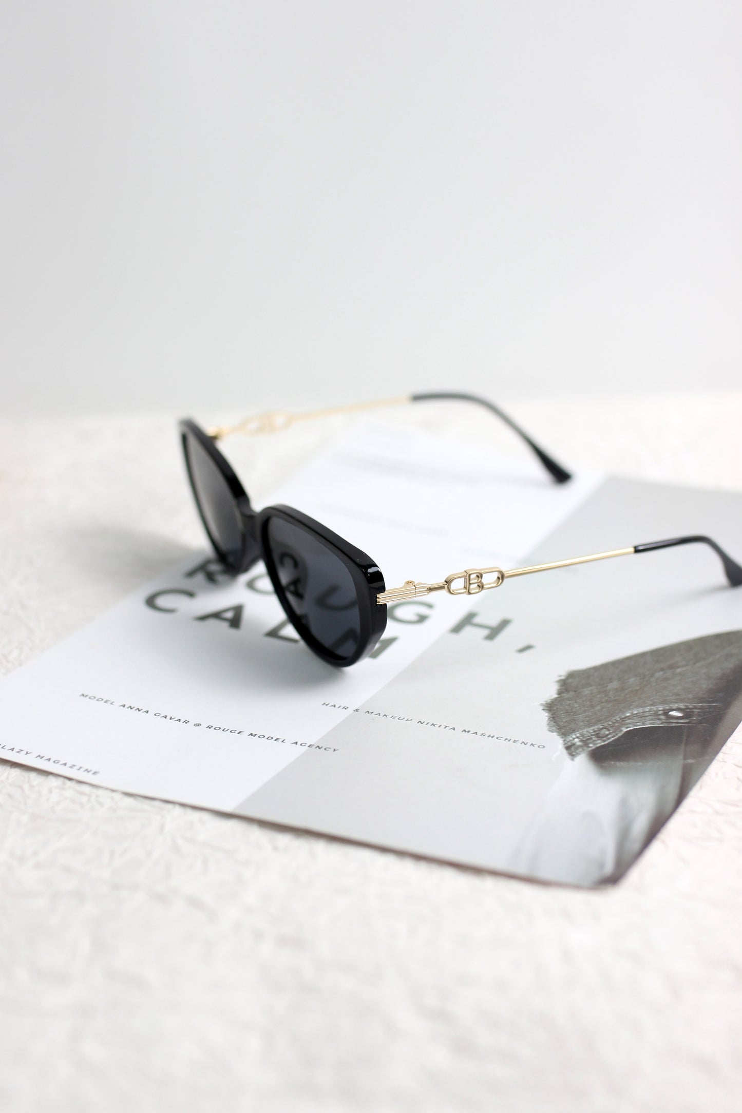 A2503GY55479 - Vintage Cat-Eye Sunglasses
