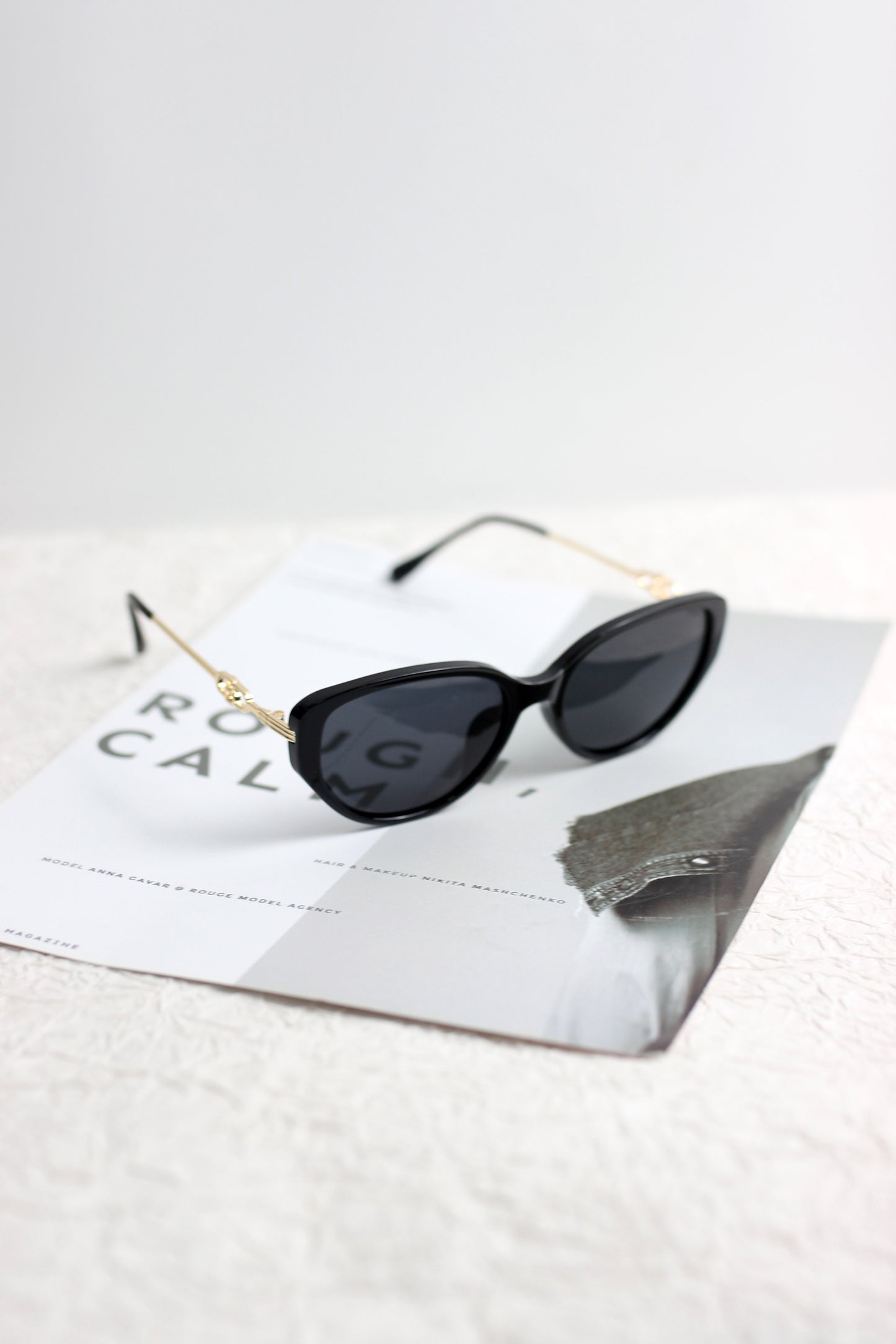 A2503GY55479 - Vintage Cat-Eye Sunglasses