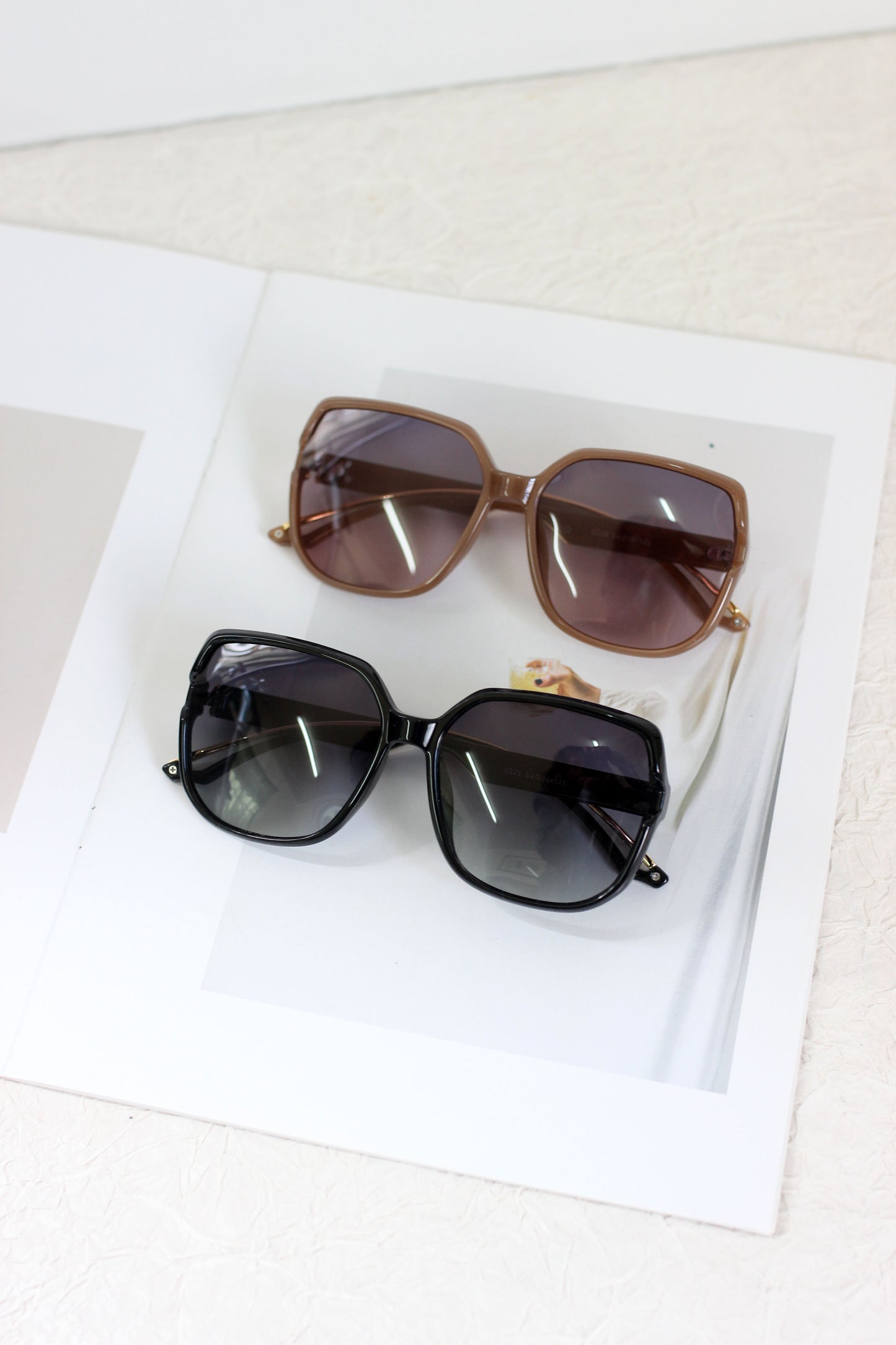 A2504NS78310 - Oversized Square Frame Gradient Sunglasses