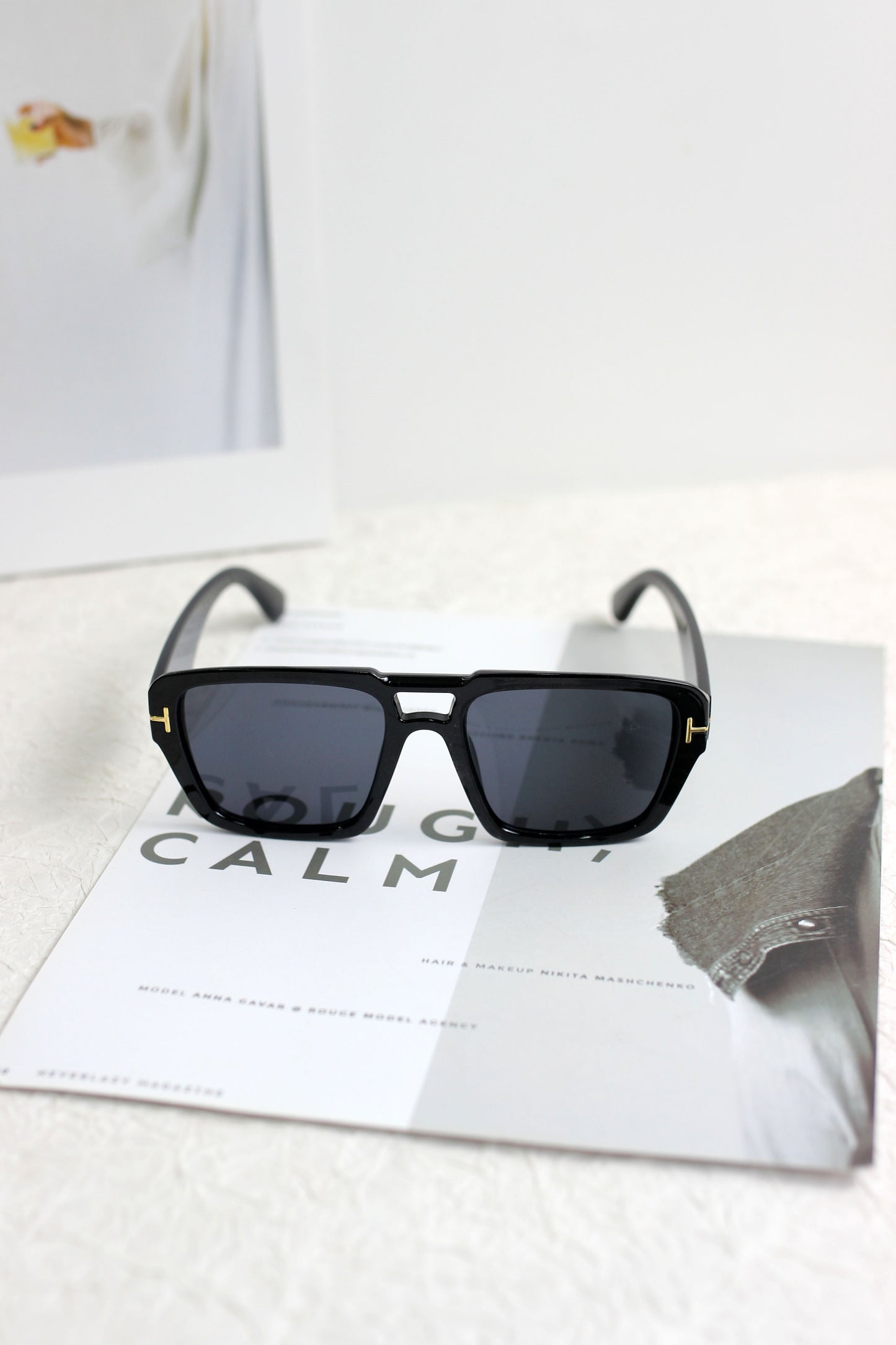 A2504YTGX10325 - Nomad Retro Oversized Rectangular Sunglasses