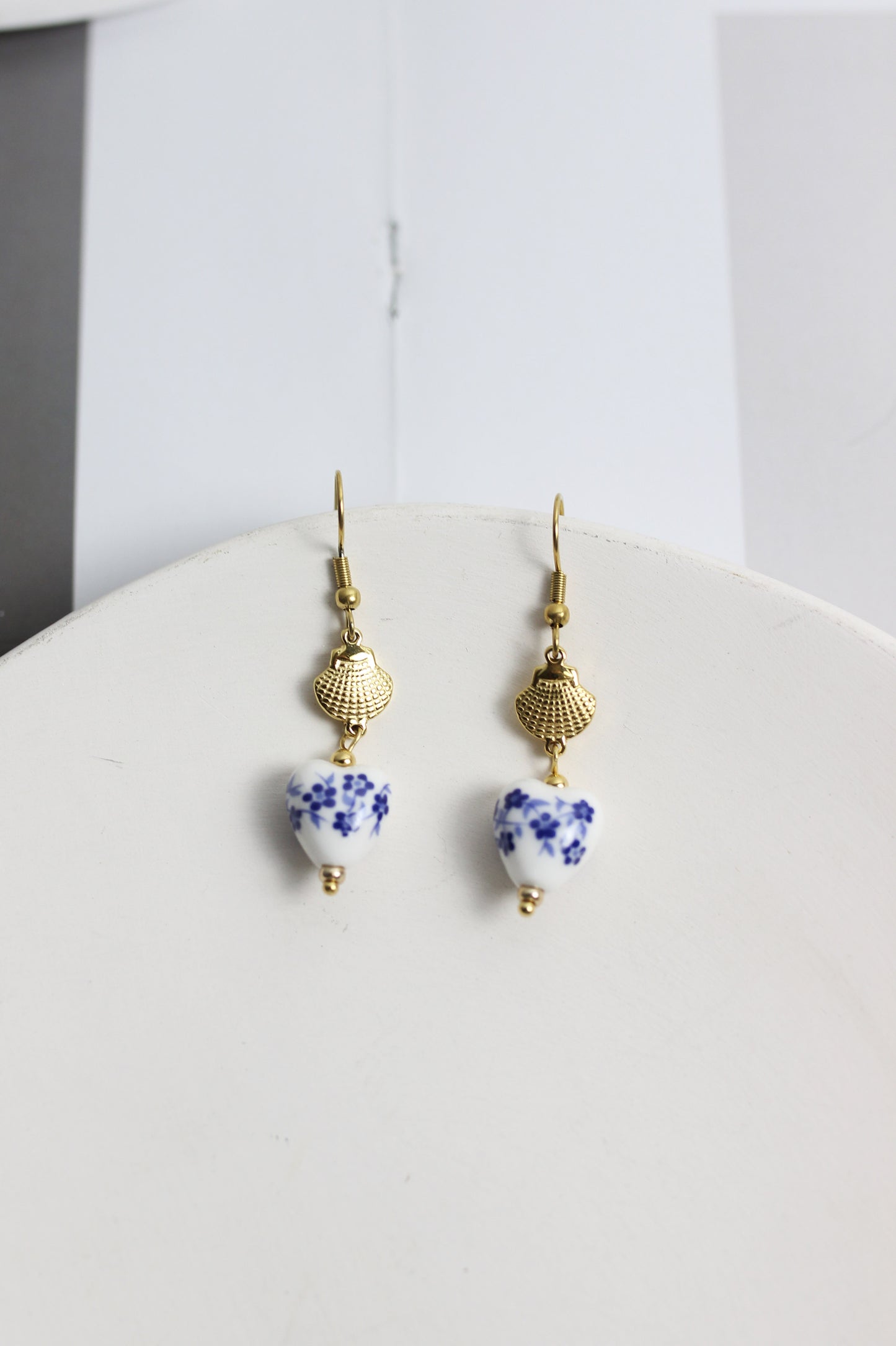 A2505MJ97032 - Blue Floral Porcelain Heart Drop Earrings