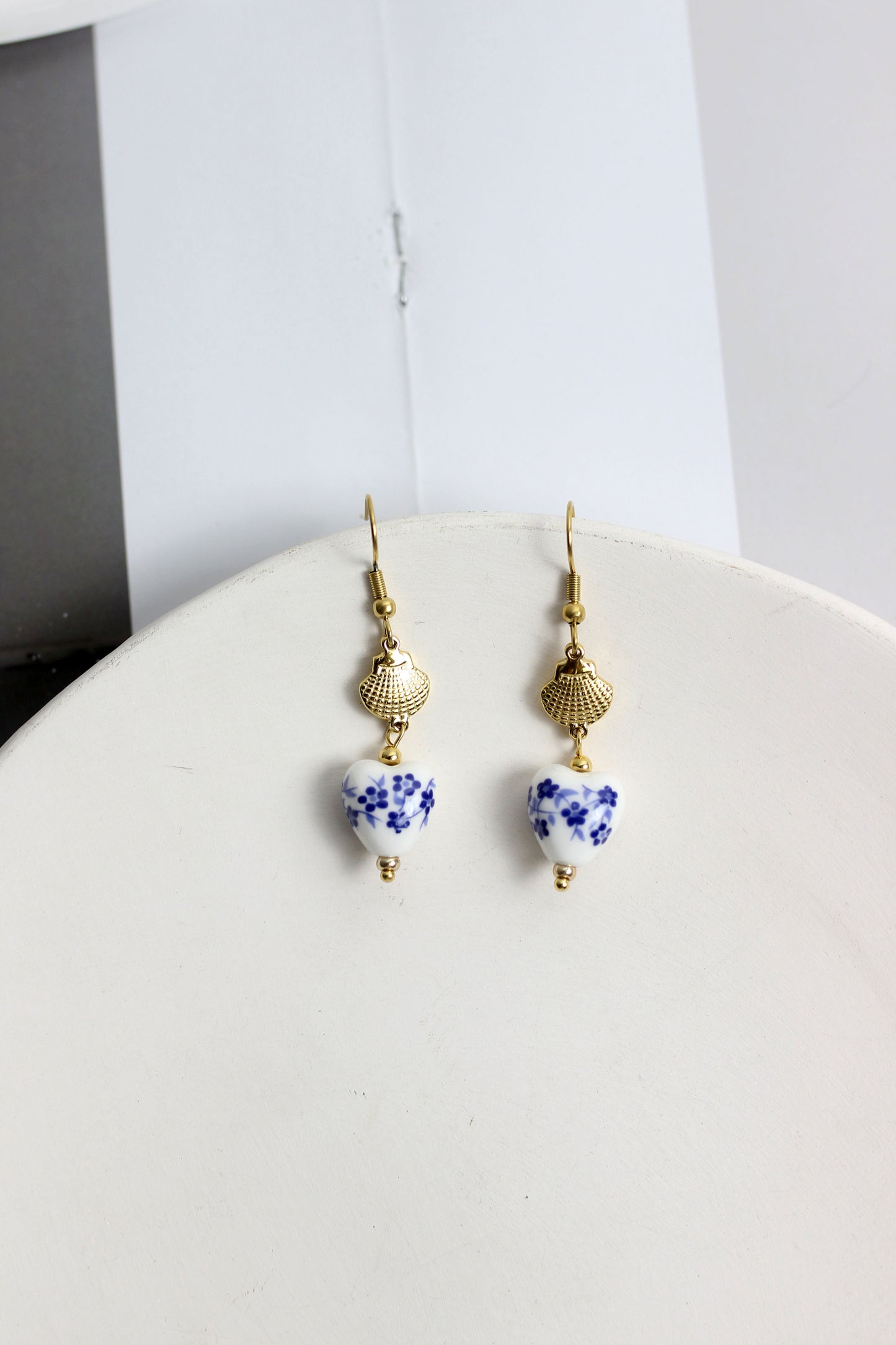 A2505MJ97032 - Blue Floral Porcelain Heart Drop Earrings
