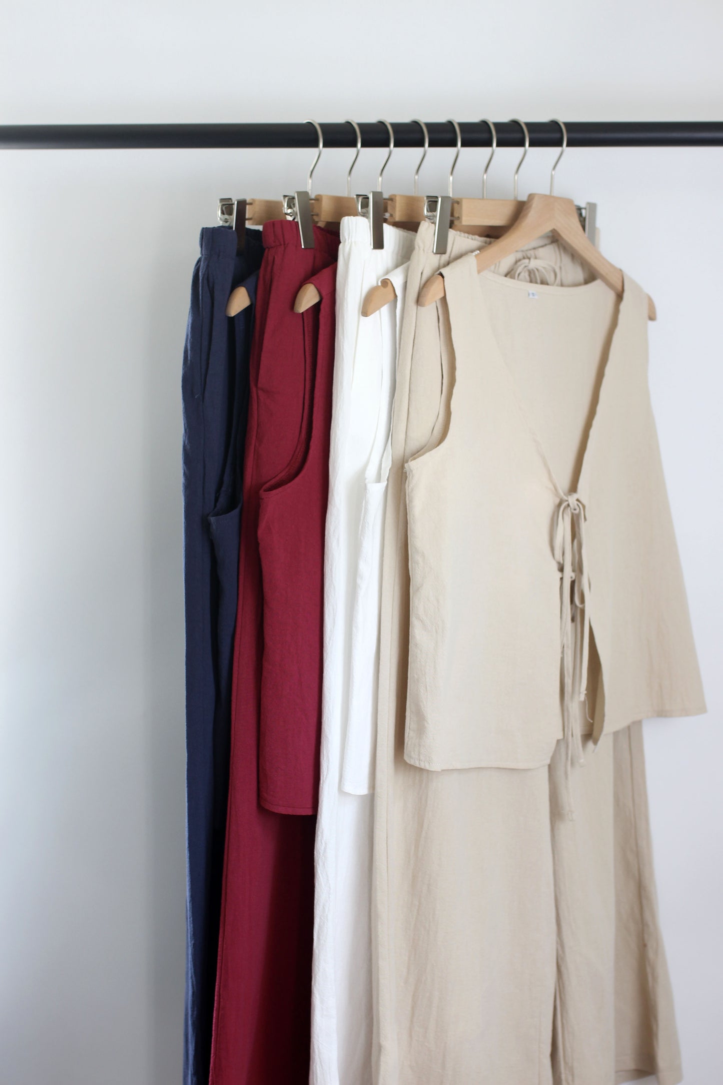 E2503DY14204 - Women?¡¥s Sleeveless V-Neck Tie Top & Wide-Leg Pants