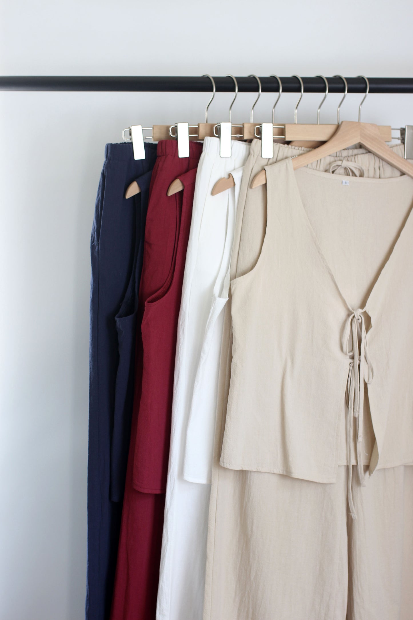 E2503DY14204 - Women?¡¥s Sleeveless V-Neck Tie Top & Wide-Leg Pants