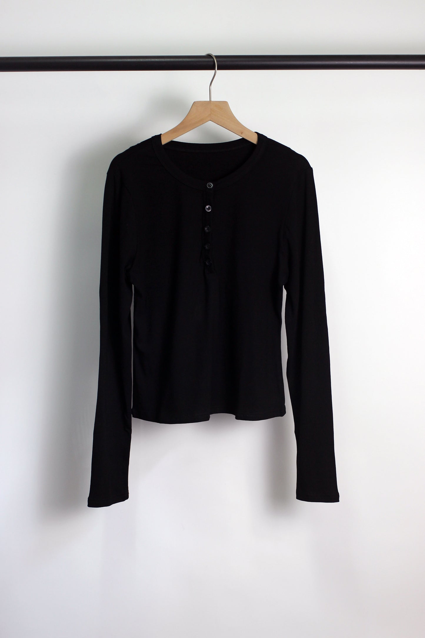T2408ASJP64562 - Buttoned Long Sleeve Henley Top