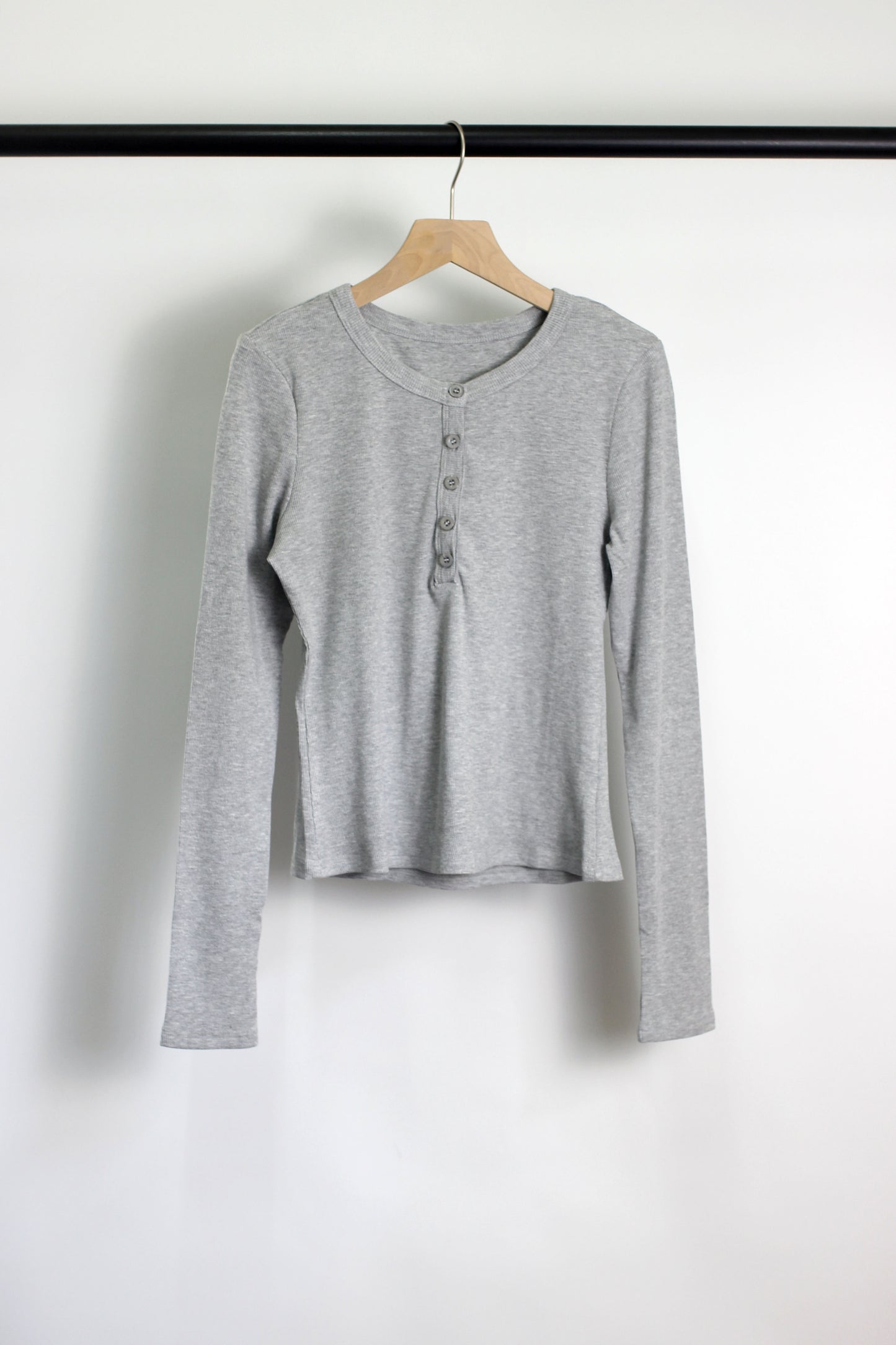 T2408ASJP64562 - Buttoned Long Sleeve Henley Top