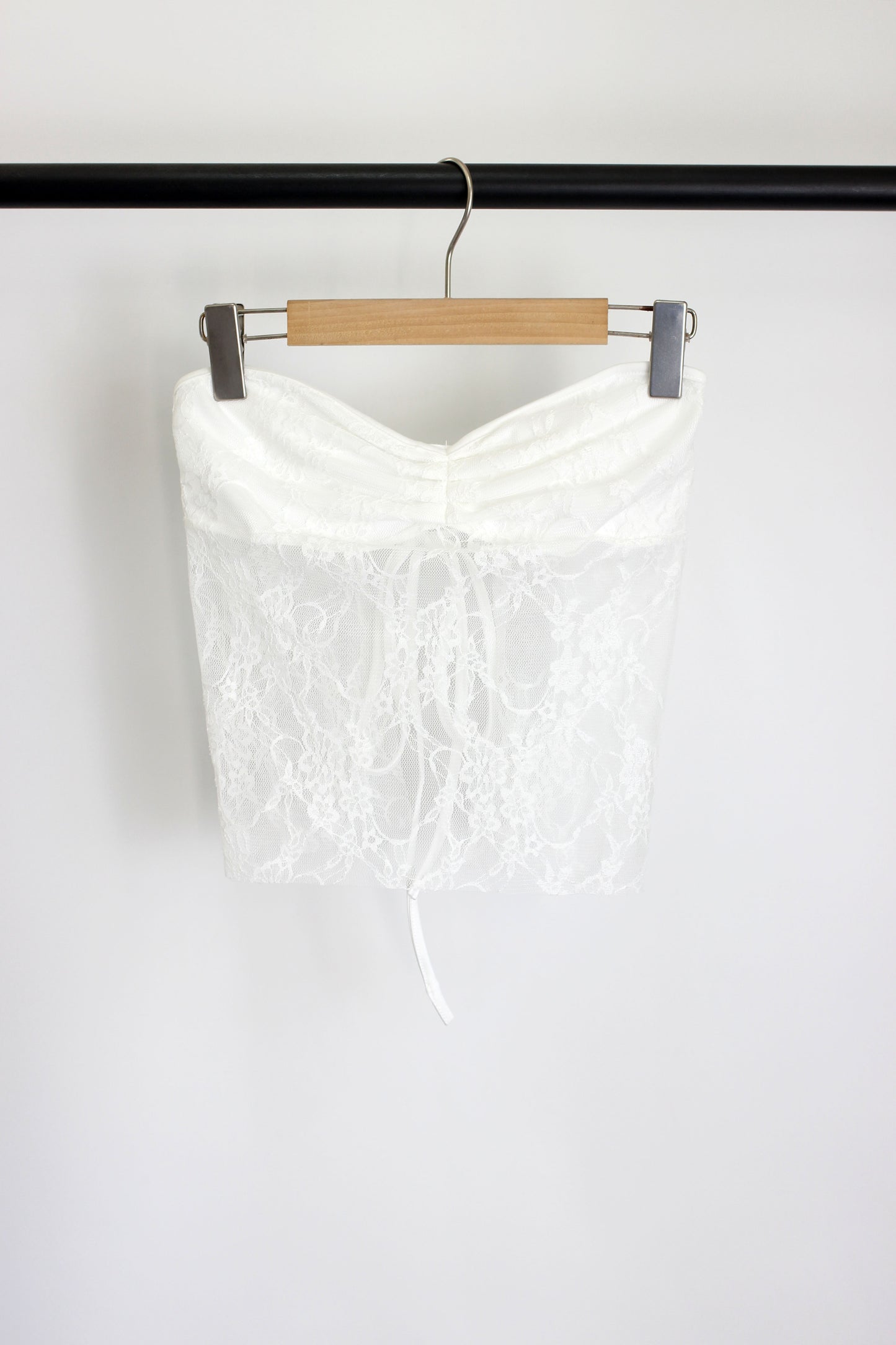 T2502LSFY98653 - Lace Strapless Bustier Crop Top