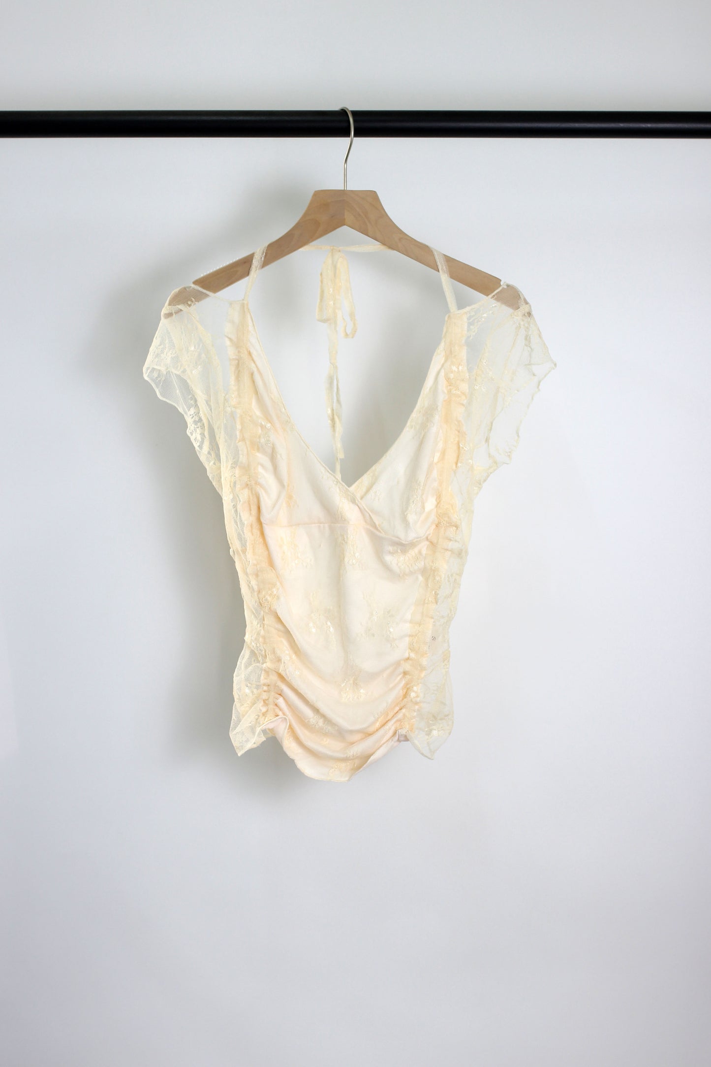 T2502OX87463 - Lace Mesh Halter Neck Sleeveless Top