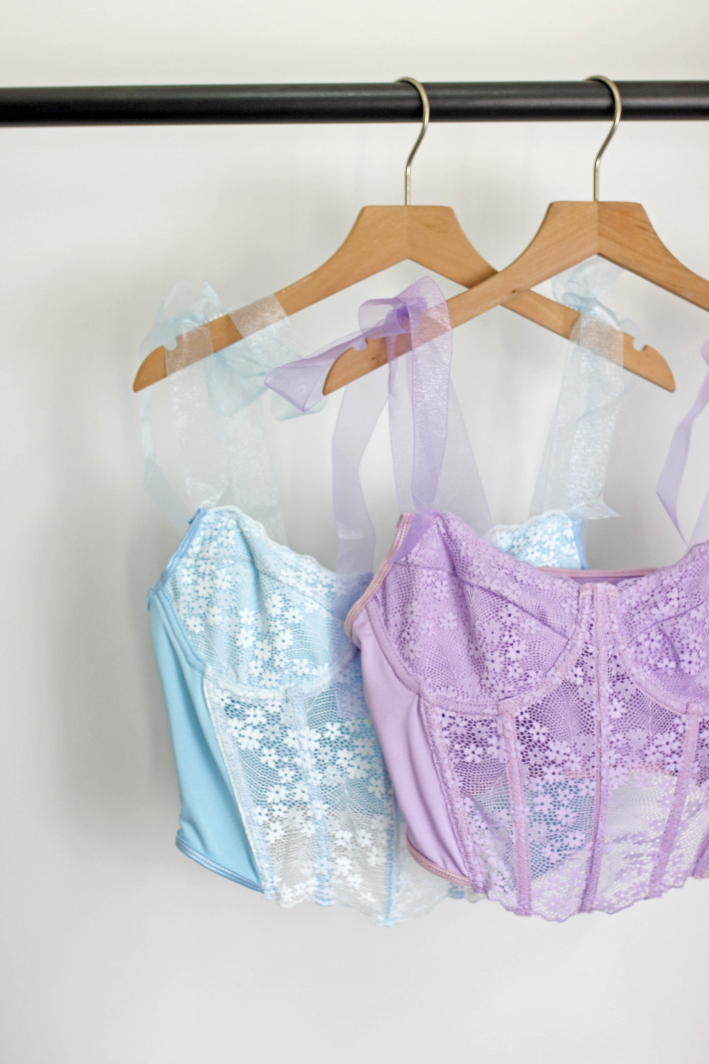 T2502TLQ68869 - Lace-Up Sheer Ribbon Strap Bustier Crop Top