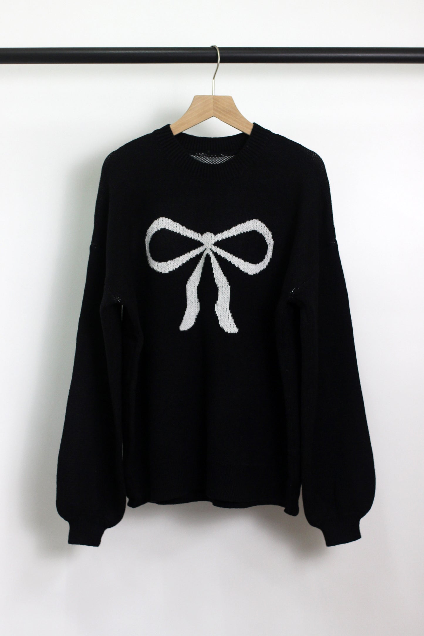 W2406JYYS85806 - WOMEN BOW PATTERN ACRYLIC SWEATER