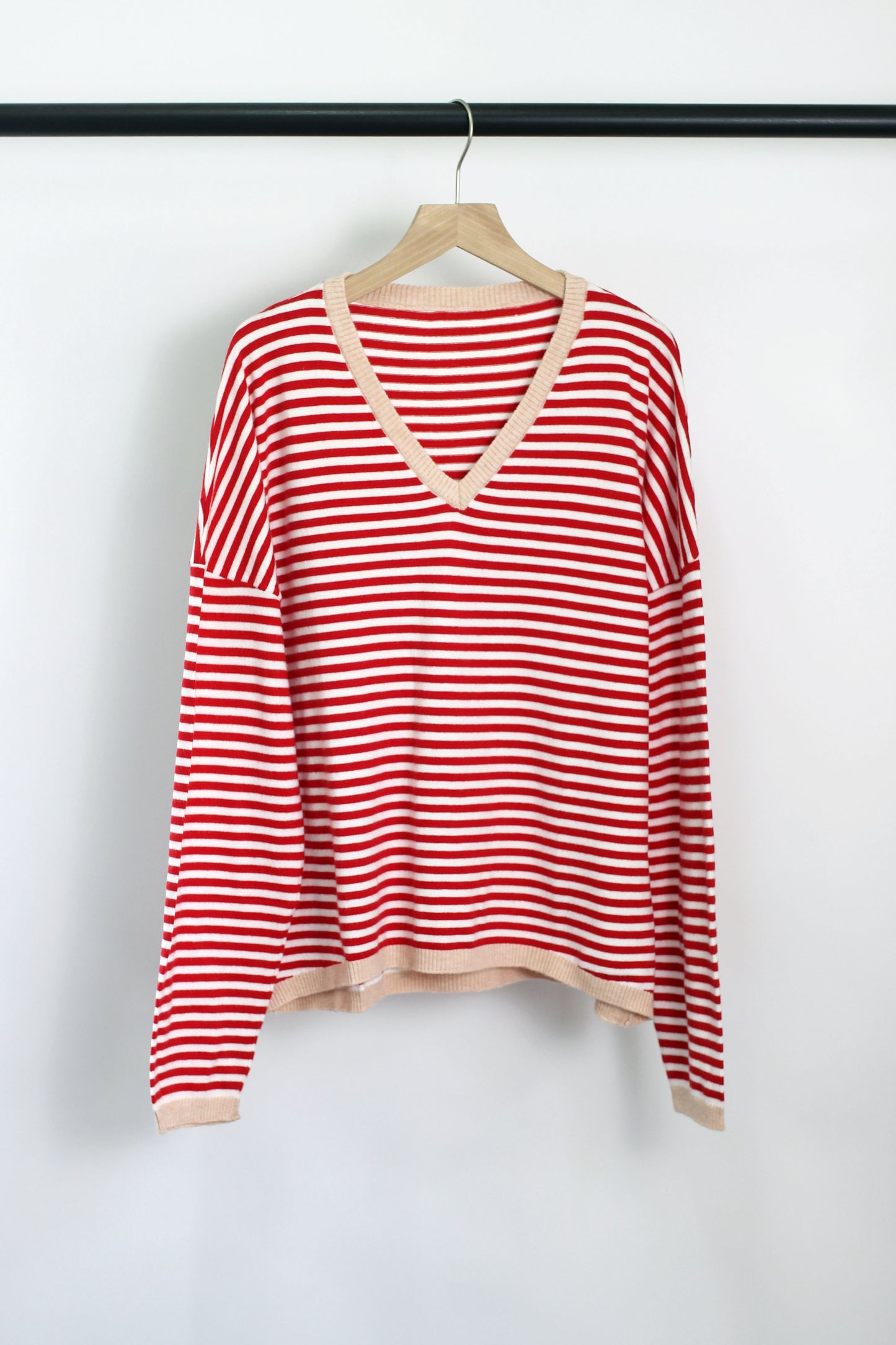W2409MD47978 - Striped V-Neck Long-Sleeve Sweater