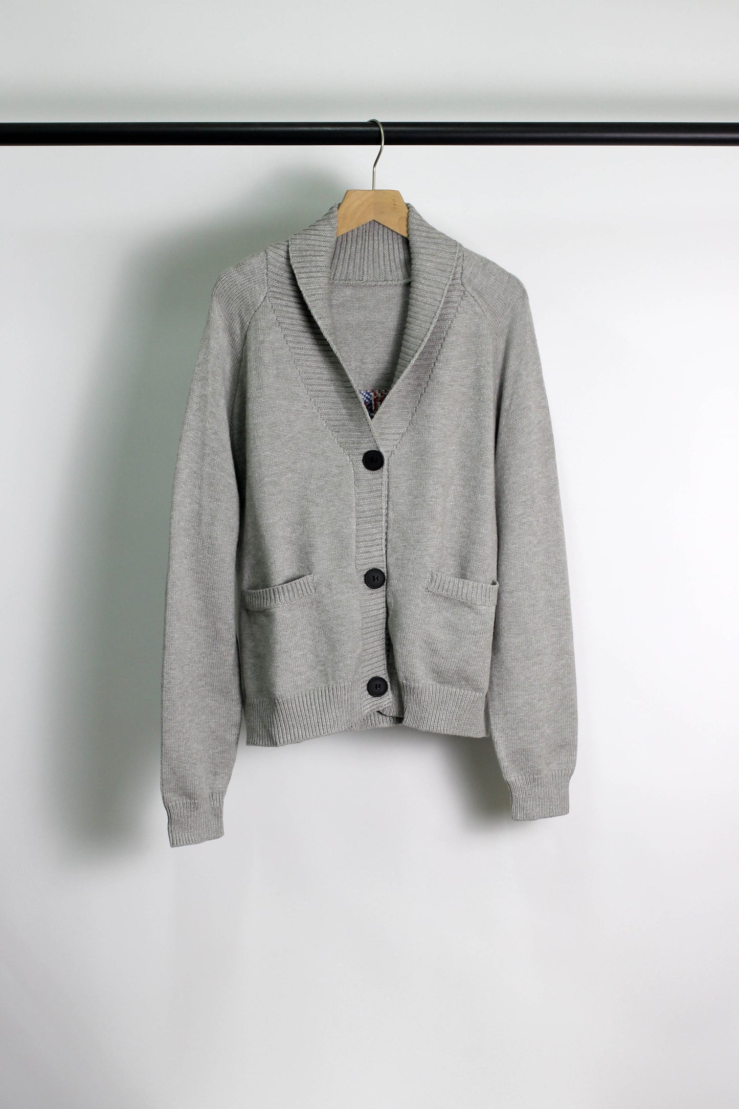 W2506MY13589 - Women¡¯s Knit Cardigan with Flag Back Design