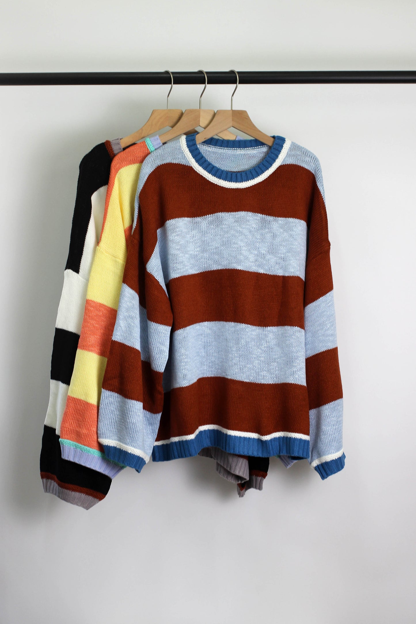 W2506MY54951 - Unisex Striped Knit Sweater