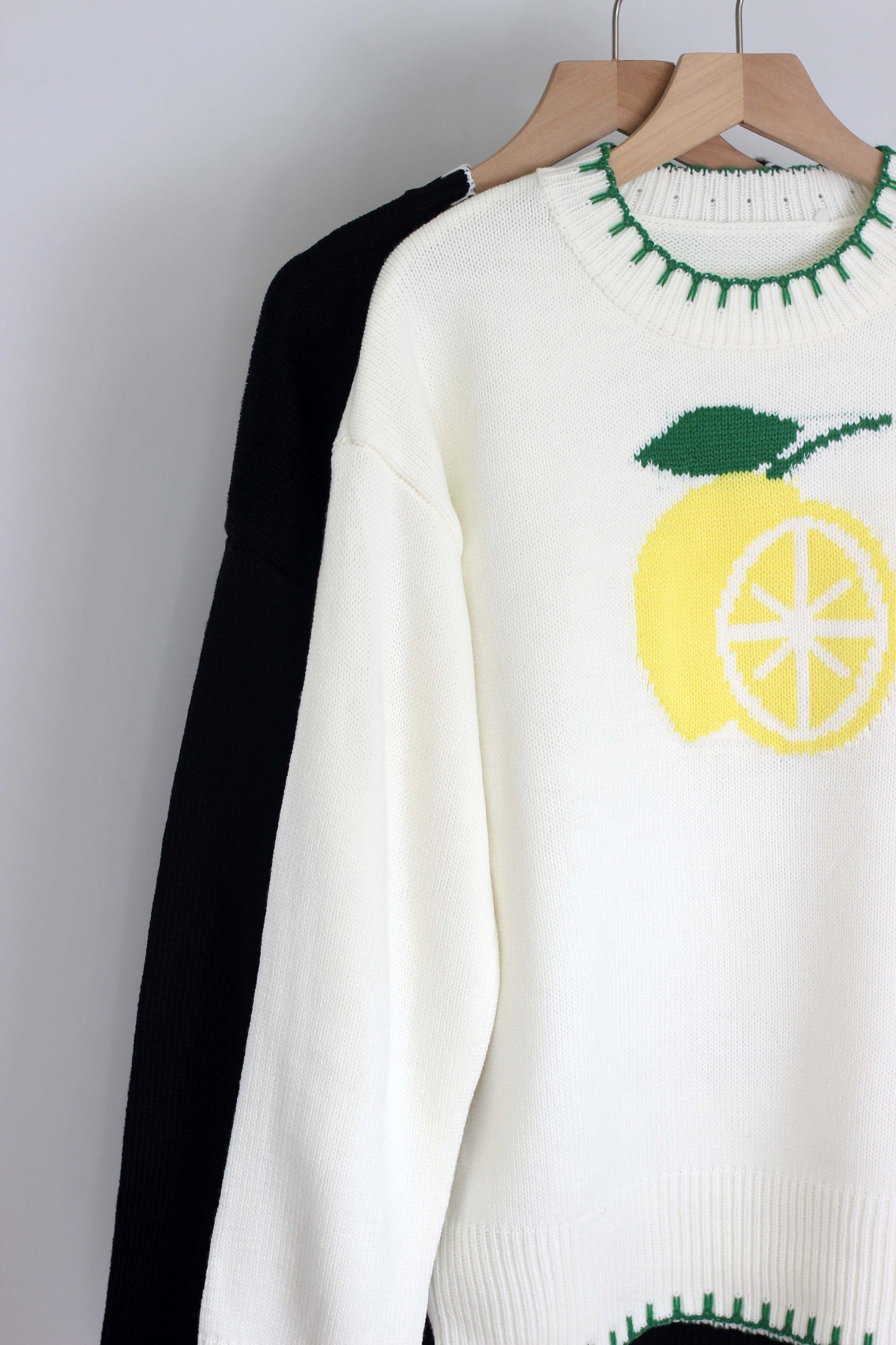 W2507JYYS40693 - Lemon Graphic Knit Sweater