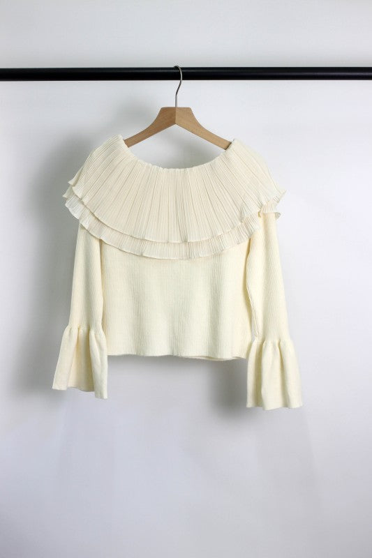 W2509SST22847-Women's Off-Shoulder Pleated Knit Top