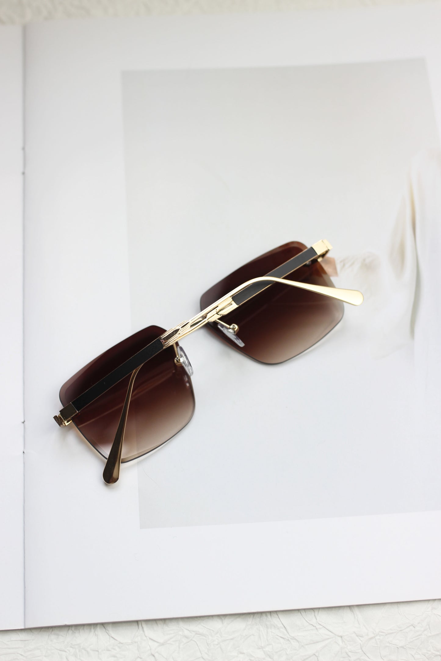 A2312BLDZ45196 - Glance With Me Brown Glasses