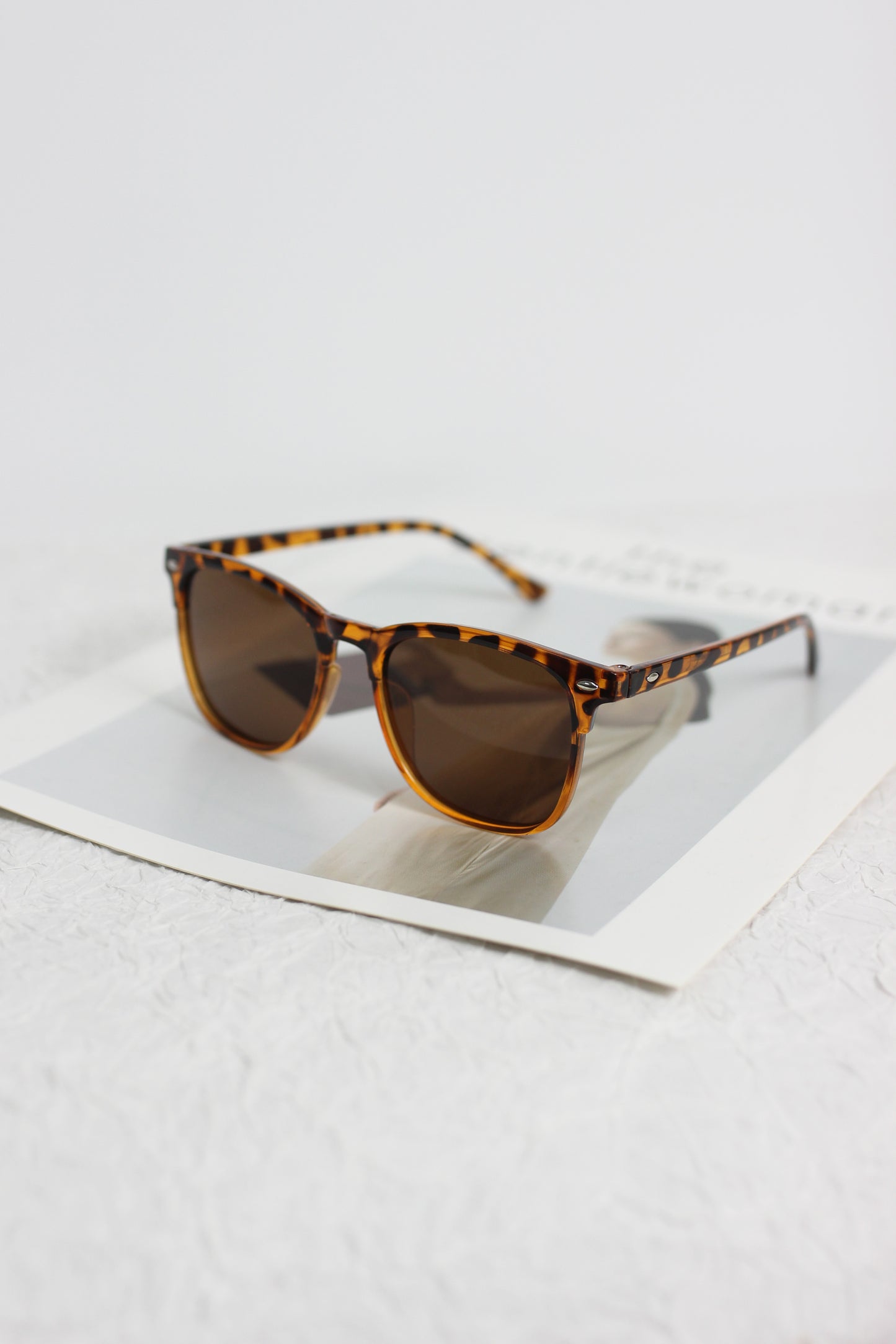 A2402FSK67537 - KEERA HOLIDAY SUNGLASSES