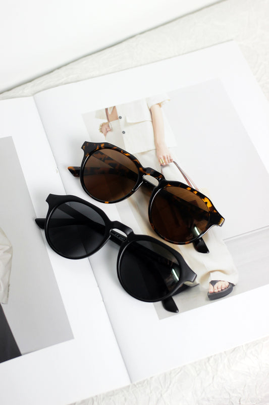 A2403KC10220 - CLASSIC SQUARED FRAME SUNGLASSES
