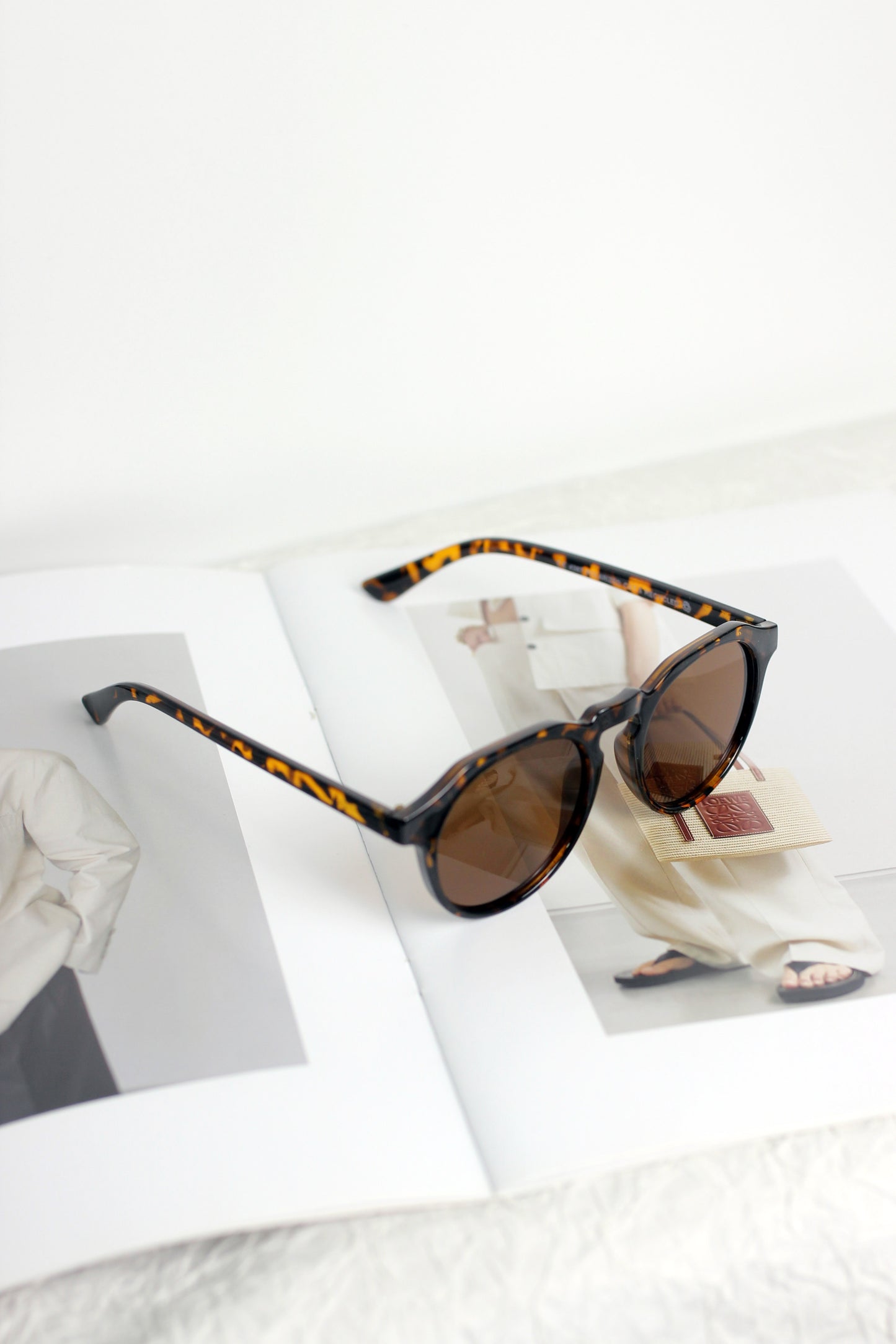 A2403KC10220 - CLASSIC SQUARED FRAME SUNGLASSES