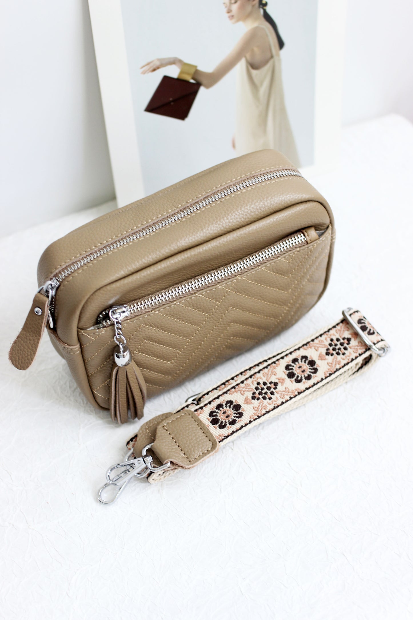 A2405BW82796 - WEST COAST LEATHER BAG