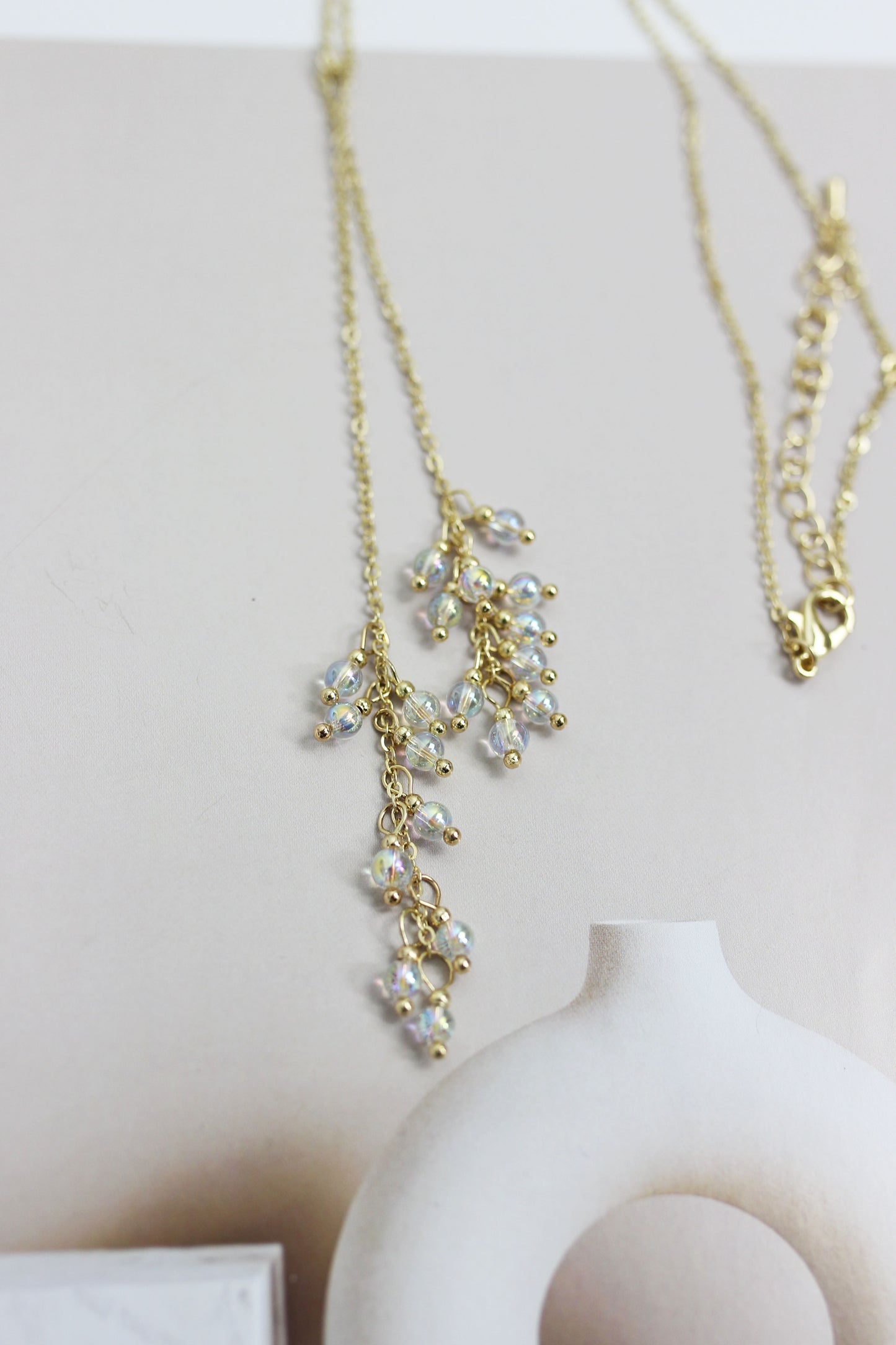 A2406FJ80896 - Delicate Gold Floral Lariat Necklace