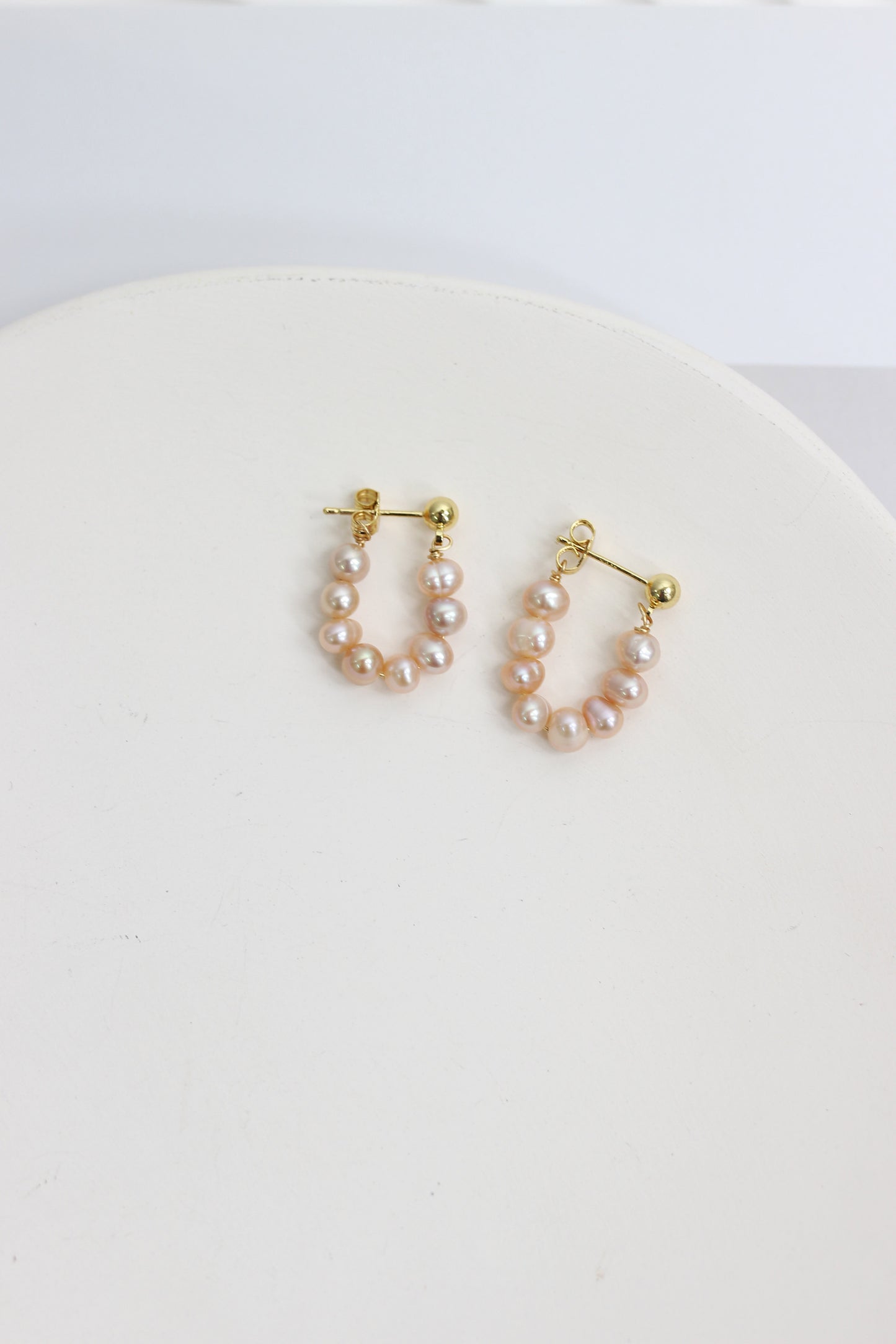 A2406JC46711 - ELEGANT NATURAL PEARL EARRING