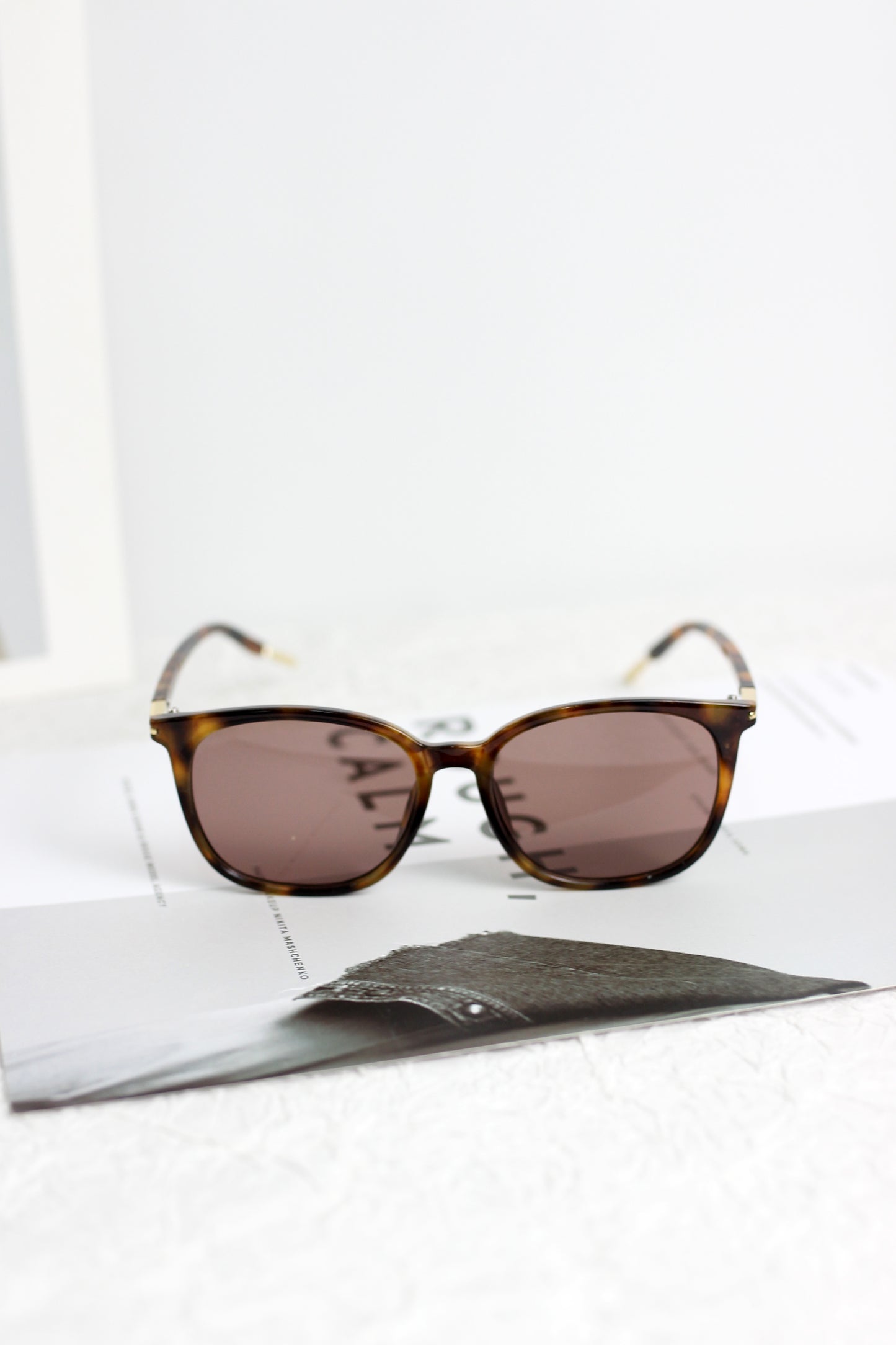 A2406KD40923 - GOLDEN HOUR SUNGLASSES
