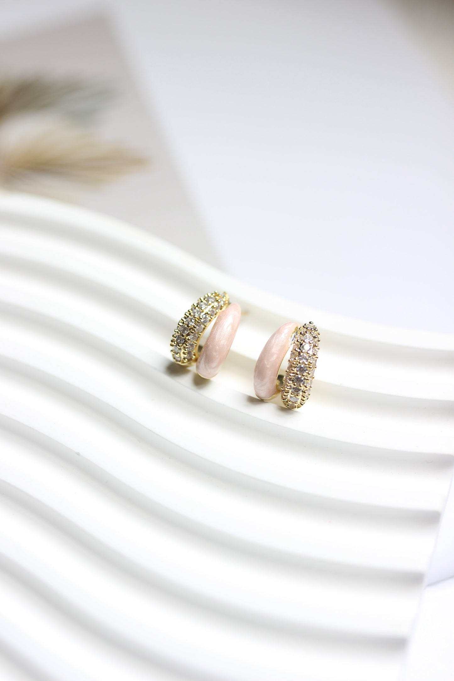 A2406LRDZ46157 - CHERRY BLOSSOM GOLD EARRINGS
