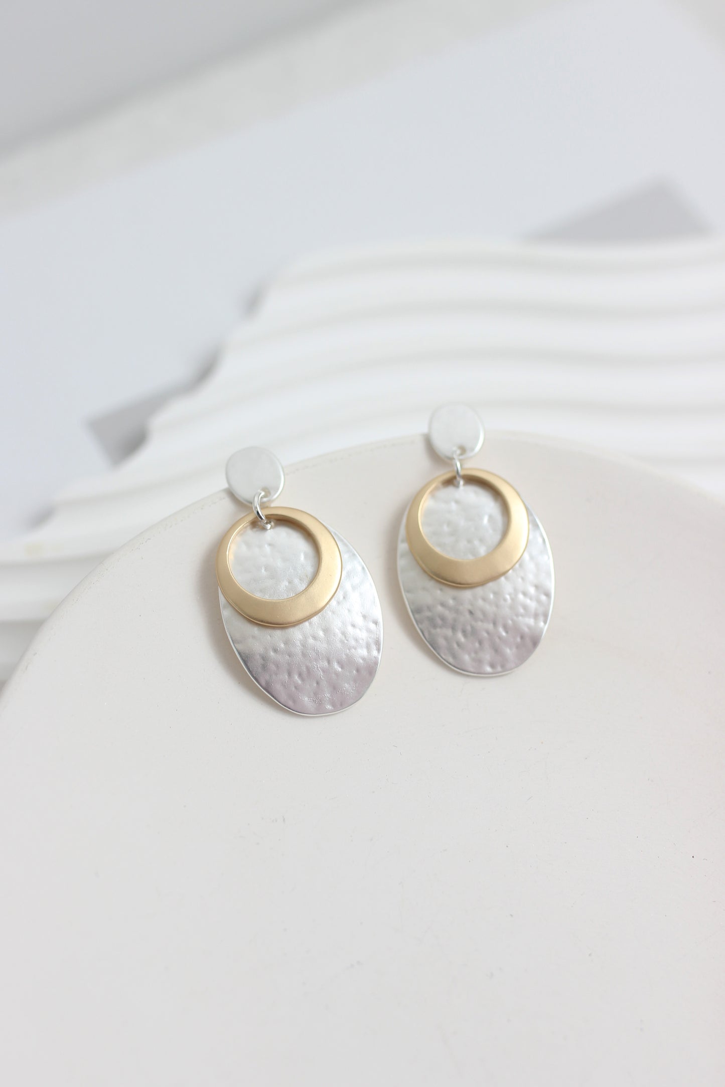 A2407AY51047 - Dual-Tone Hammered Metal Earrings