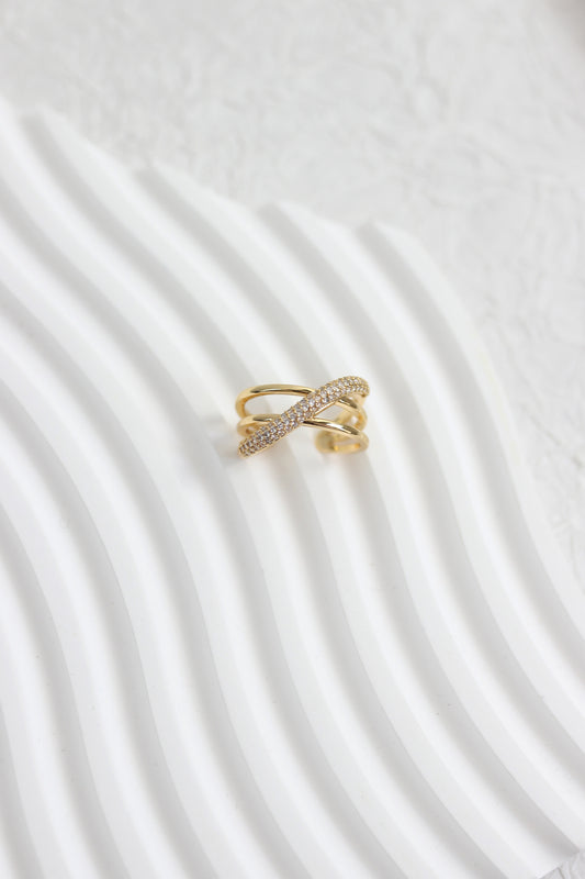 A2407XL90131 - Gold-Plated Crossover Crystal Ring